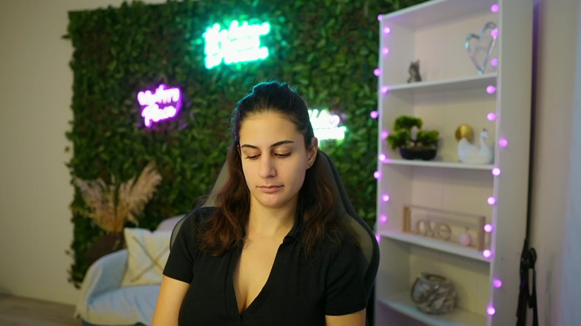 Gallery image thumbnail from Clair_Meek's myfreecams stream on, 01/15/2025, 13:20 image 10 of 20