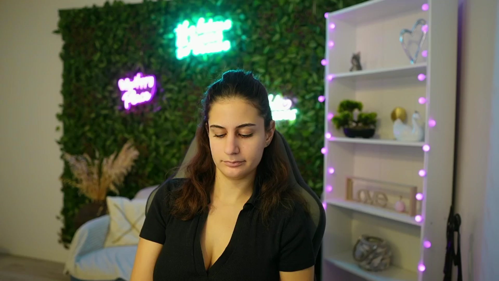 Gallery image thumbnail from Clair_Meek's myfreecams stream on, 01/15/2025, 13:20 image 9 of 20