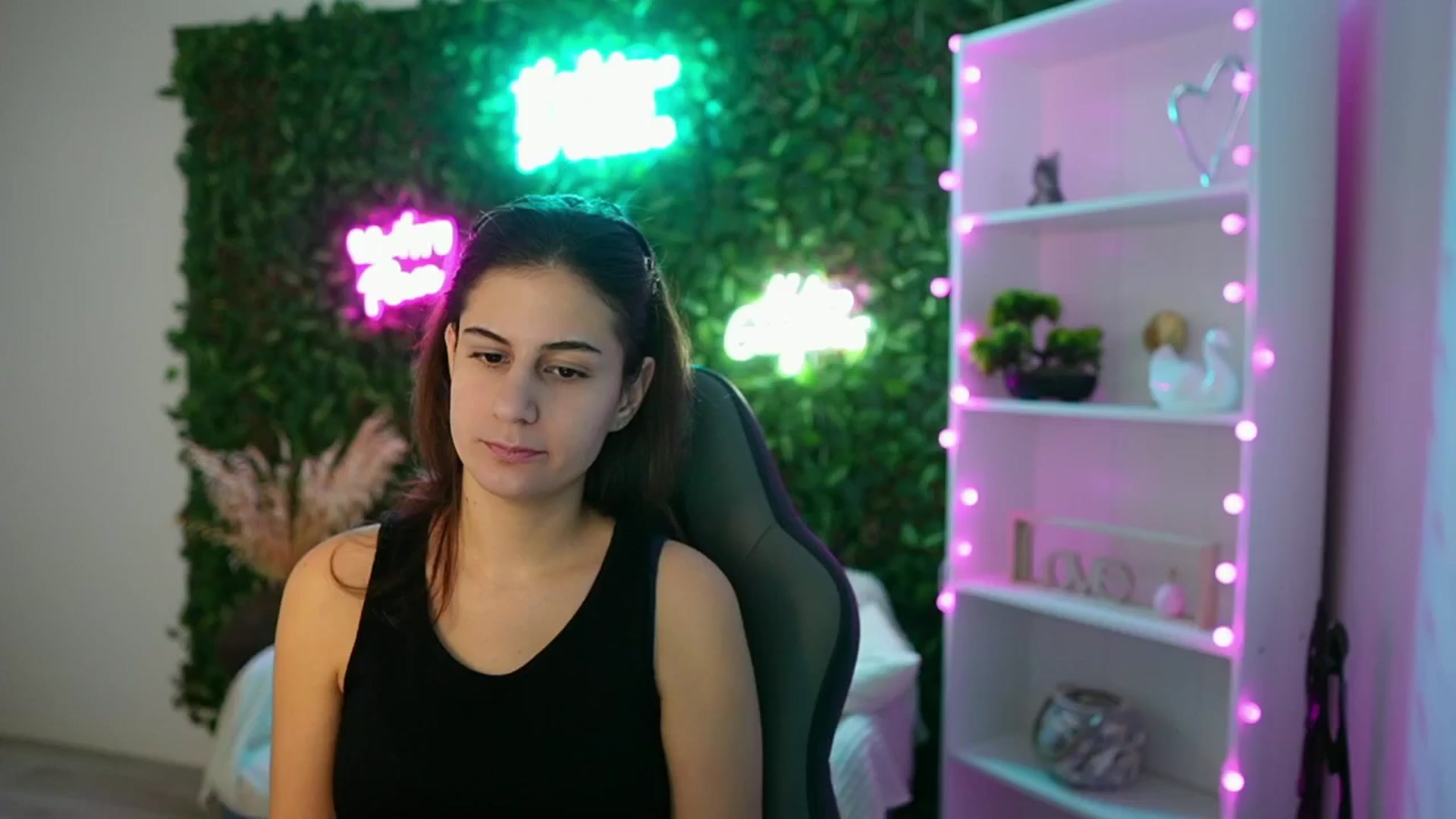 Gallery image thumbnail from Clair_Meek's myfreecams stream on, 01/16/2025, 13:32 image 13 of 20