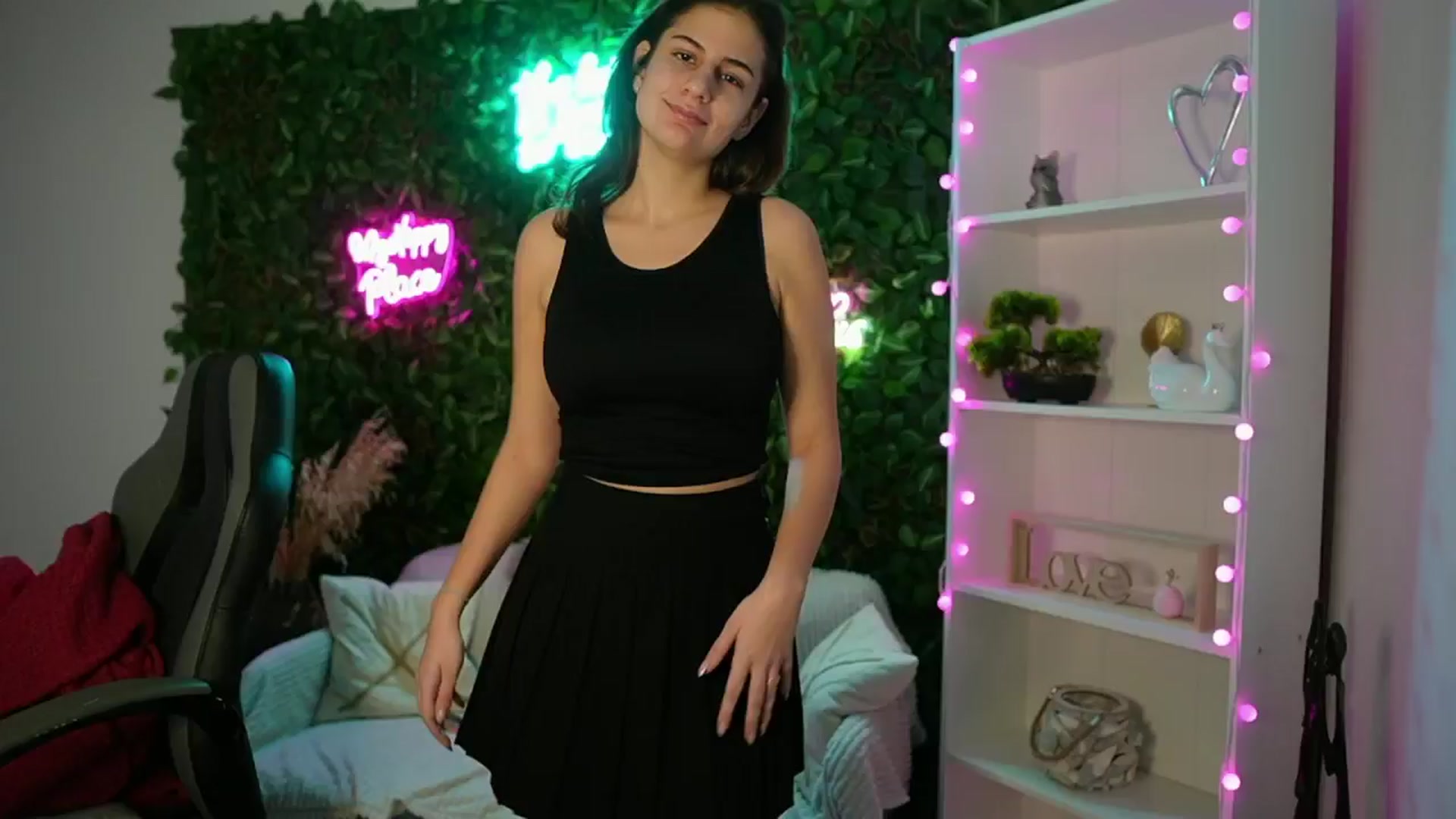 Gallery image thumbnail from Clair_Meek's myfreecams stream on, 01/16/2025, 13:32 image 3 of 20