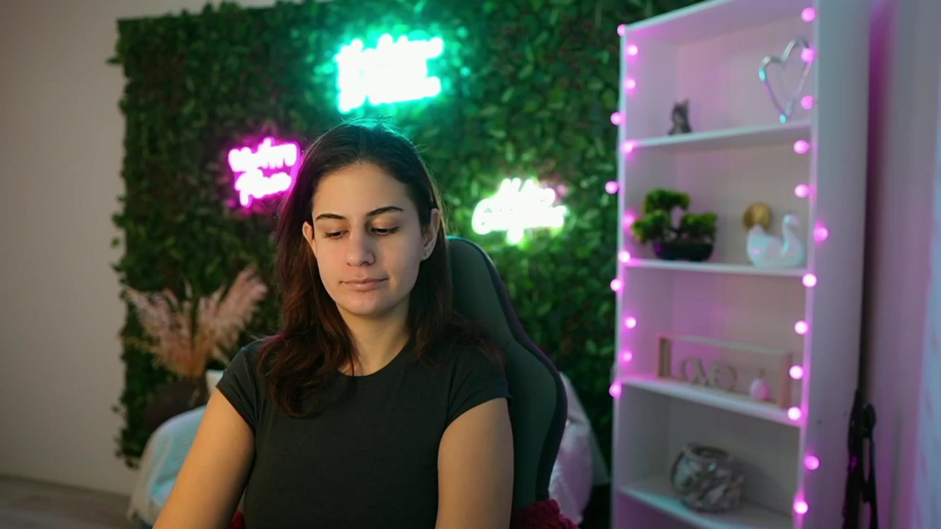 Gallery image thumbnail from Clair_Meek's myfreecams stream on, 01/17/2025, 14:08 image 5 of 20