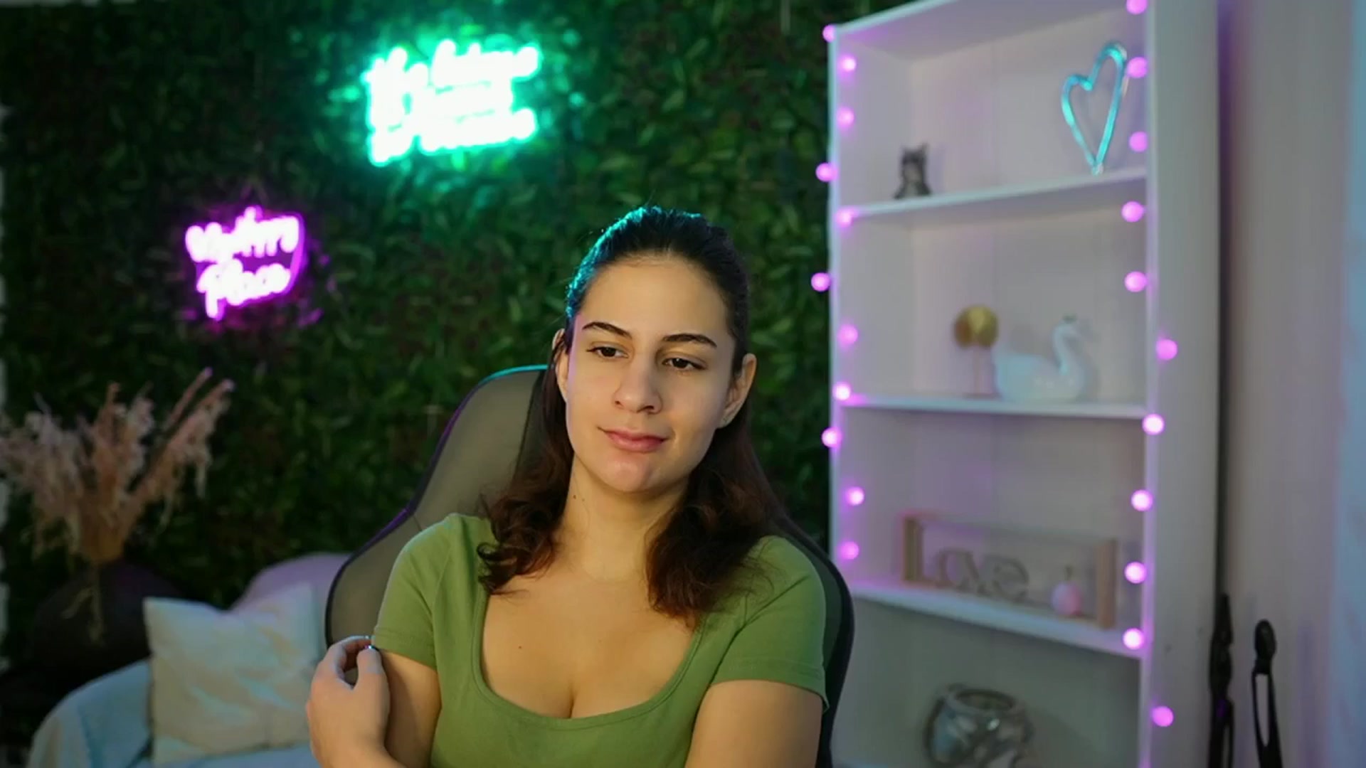 Gallery image thumbnail from Clair_Meek's myfreecams stream on, 01/24/2025, 11:18 image 18 of 20