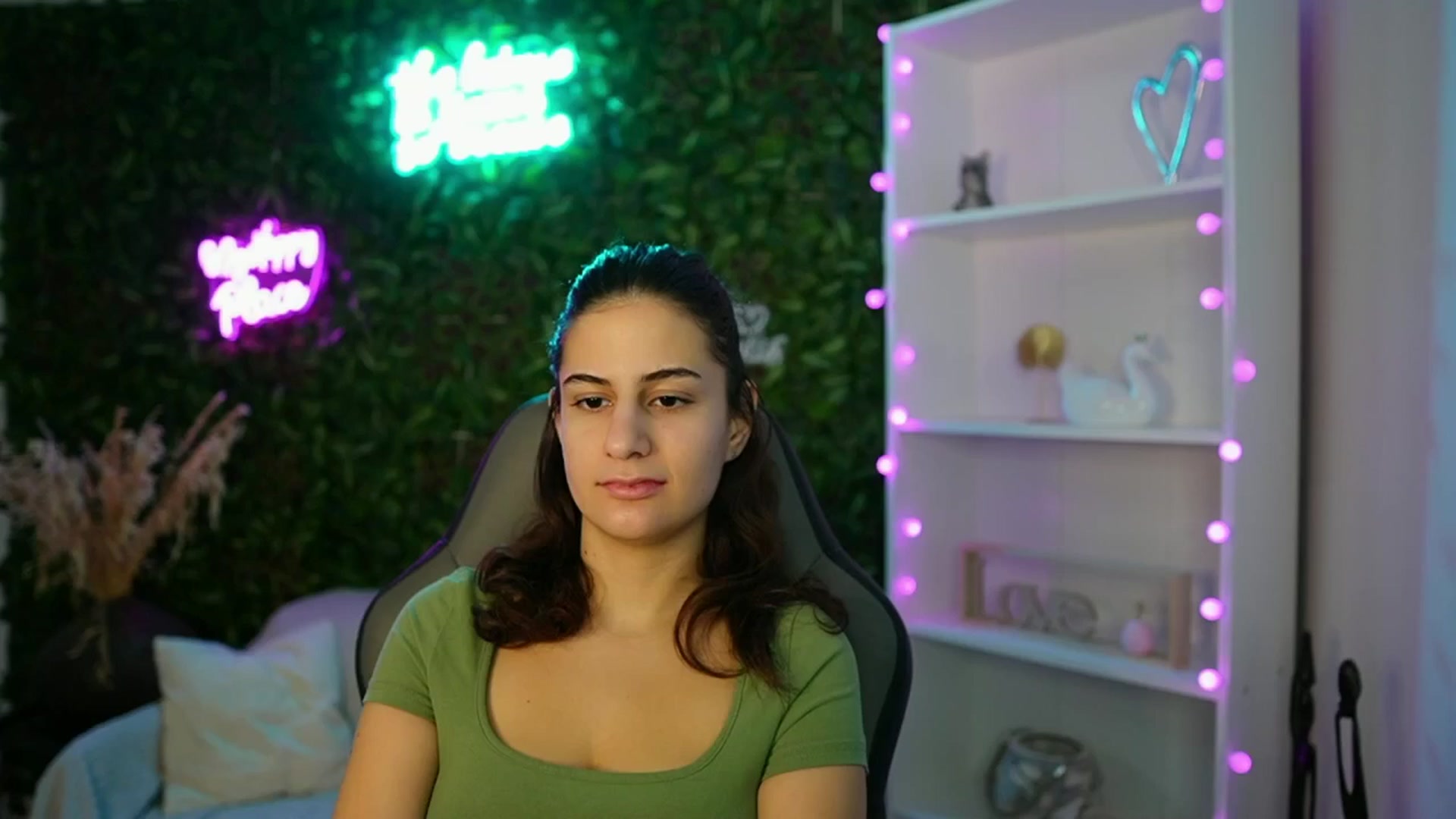 Gallery image thumbnail from Clair_Meek's myfreecams stream on, 01/24/2025, 11:18 image 1 of 20