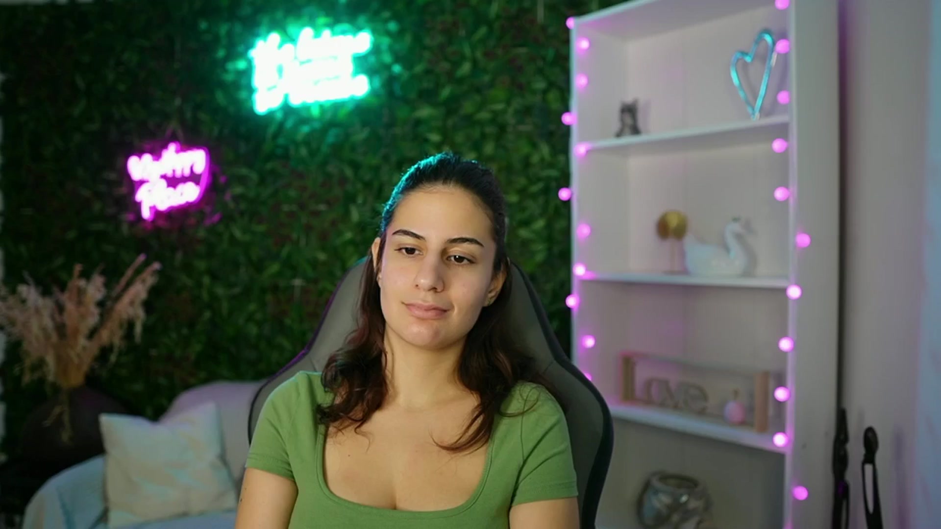 Gallery image thumbnail from Clair_Meek's myfreecams stream on, 01/24/2025, 13:02 image 11 of 20