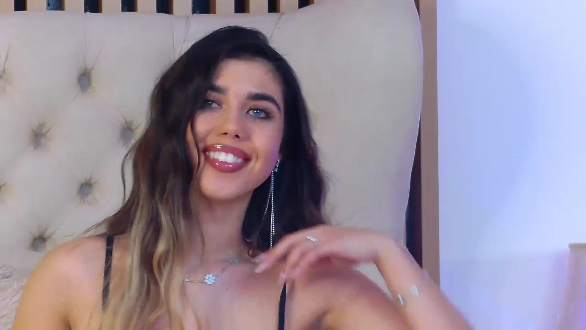 Gallery image thumbnail from ClaireJenner's myfreecams stream on, 12/27/2023, 11:36 image 15 of 20