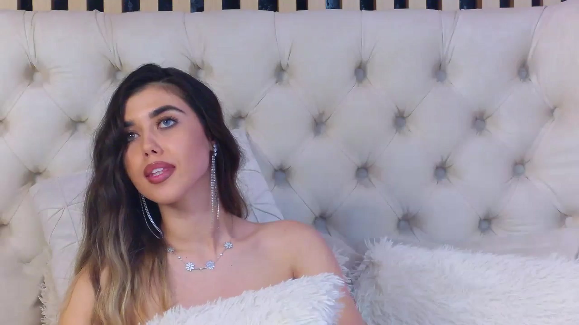 Gallery image thumbnail from ClaireJenner's myfreecams stream on, 12/27/2023, 11:36 image 4 of 20
