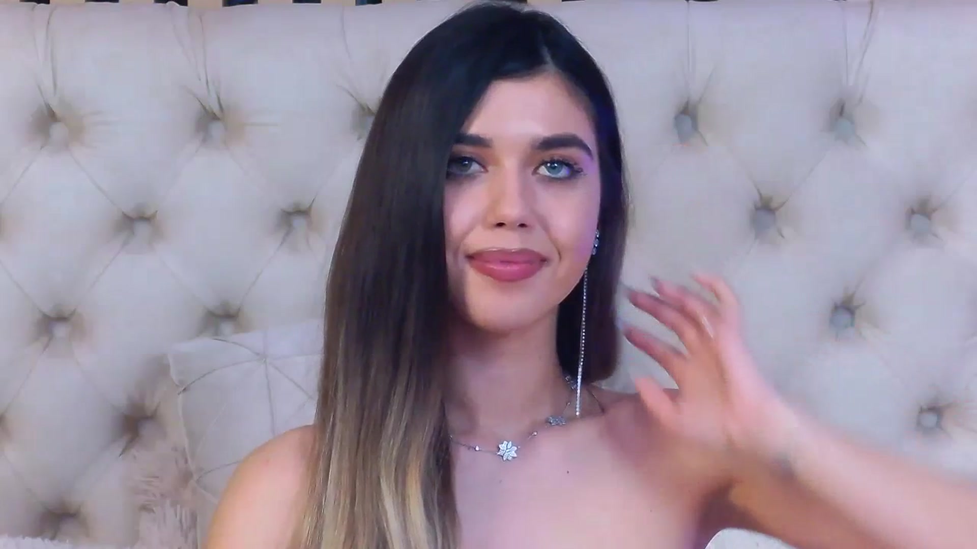 Gallery image thumbnail from ClaireJenner's myfreecams stream on, 01/24/2024, 12:43 image 2 of 20