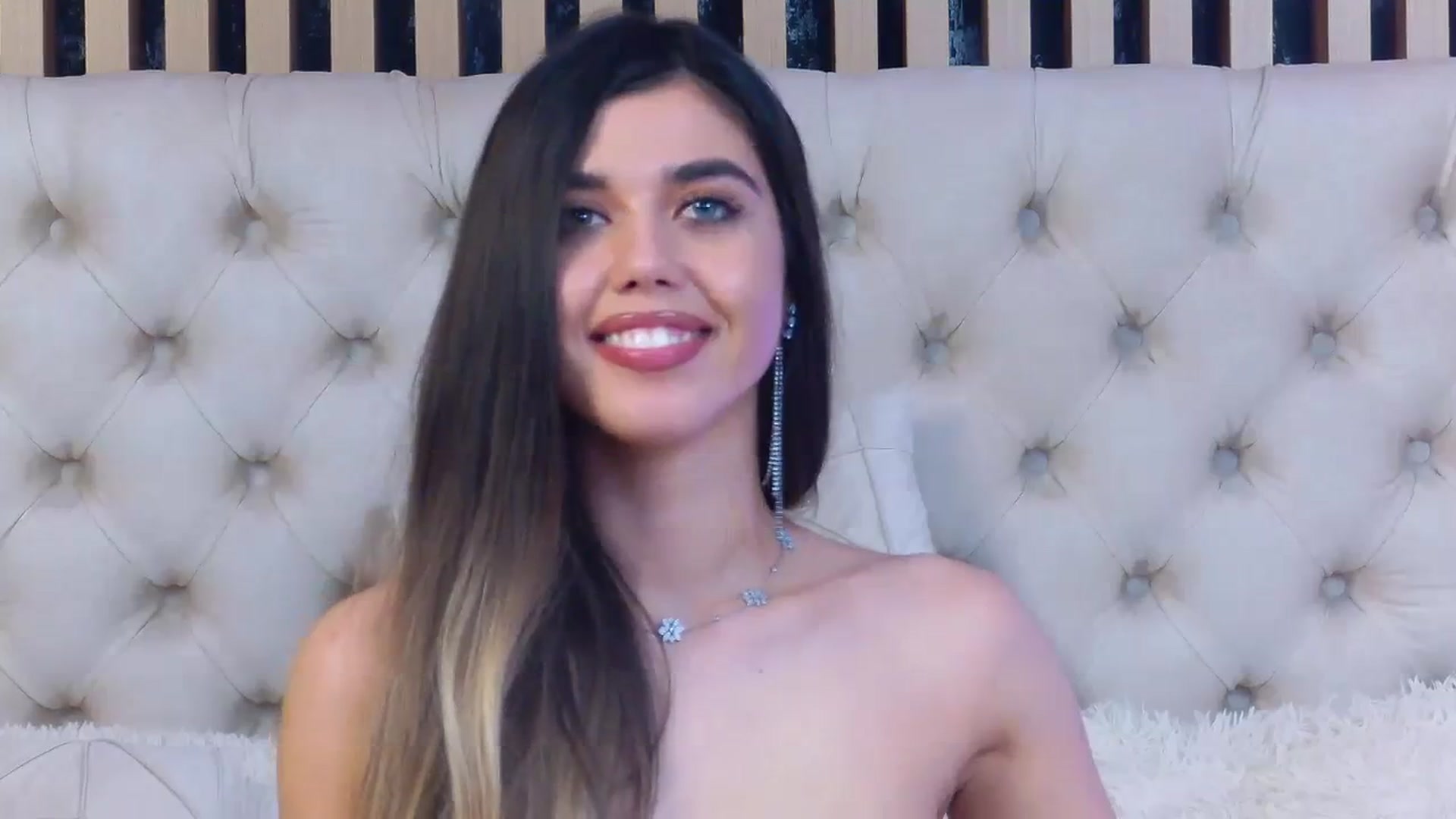 Gallery image thumbnail from ClaireJenner's myfreecams stream on, 01/24/2024, 12:43 image 8 of 20