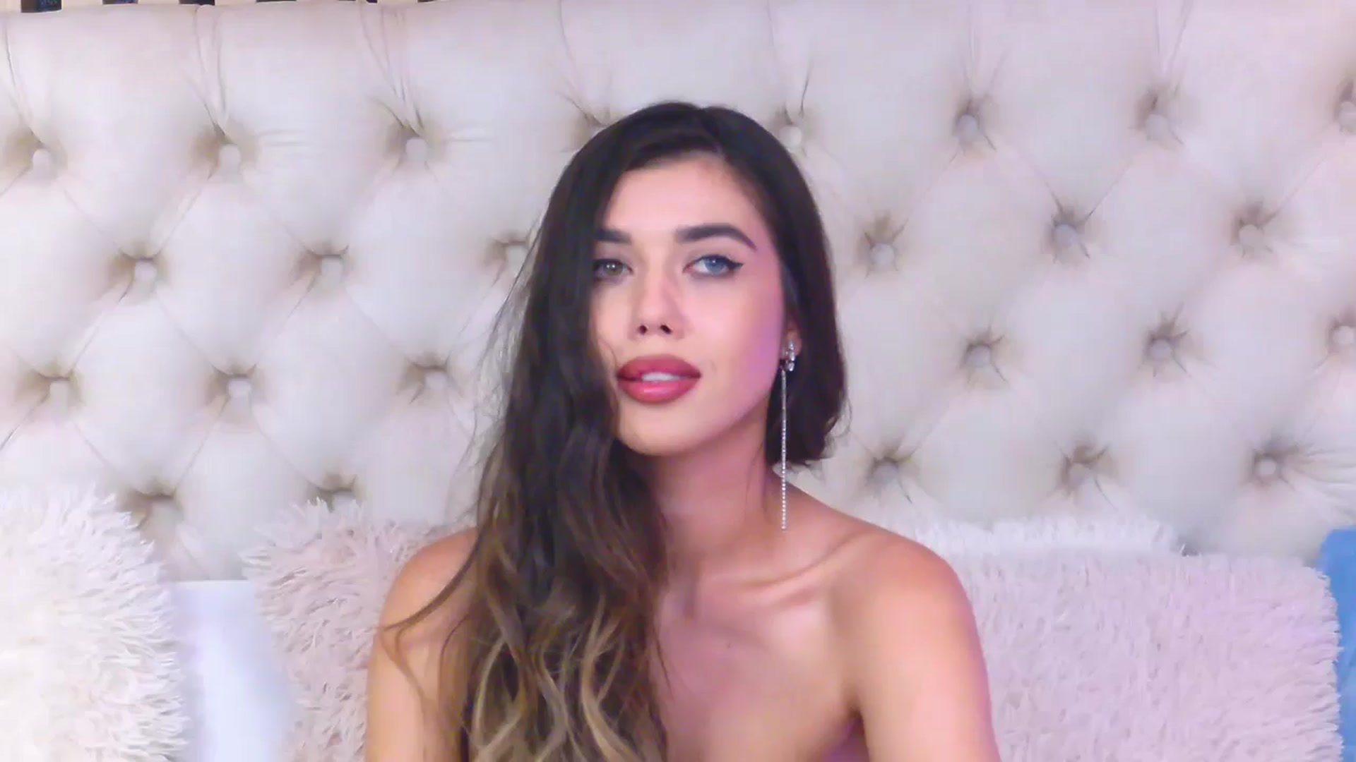Gallery image thumbnail from ClaireJenner's myfreecams stream on, 06/24/2024, 10:31 image 1 of 20