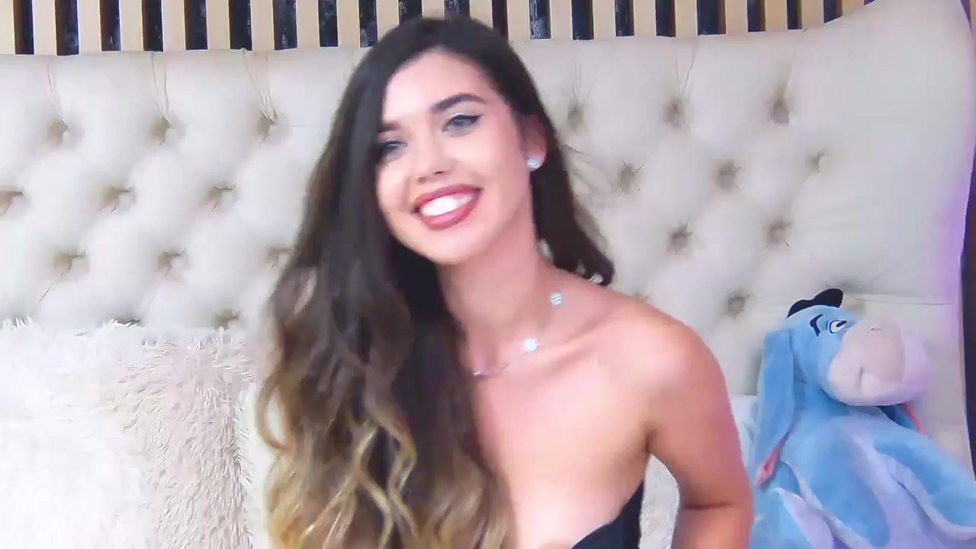 Gallery image thumbnail from ClaireJenner's myfreecams stream on, 06/25/2024, 08:36 image 16 of 20