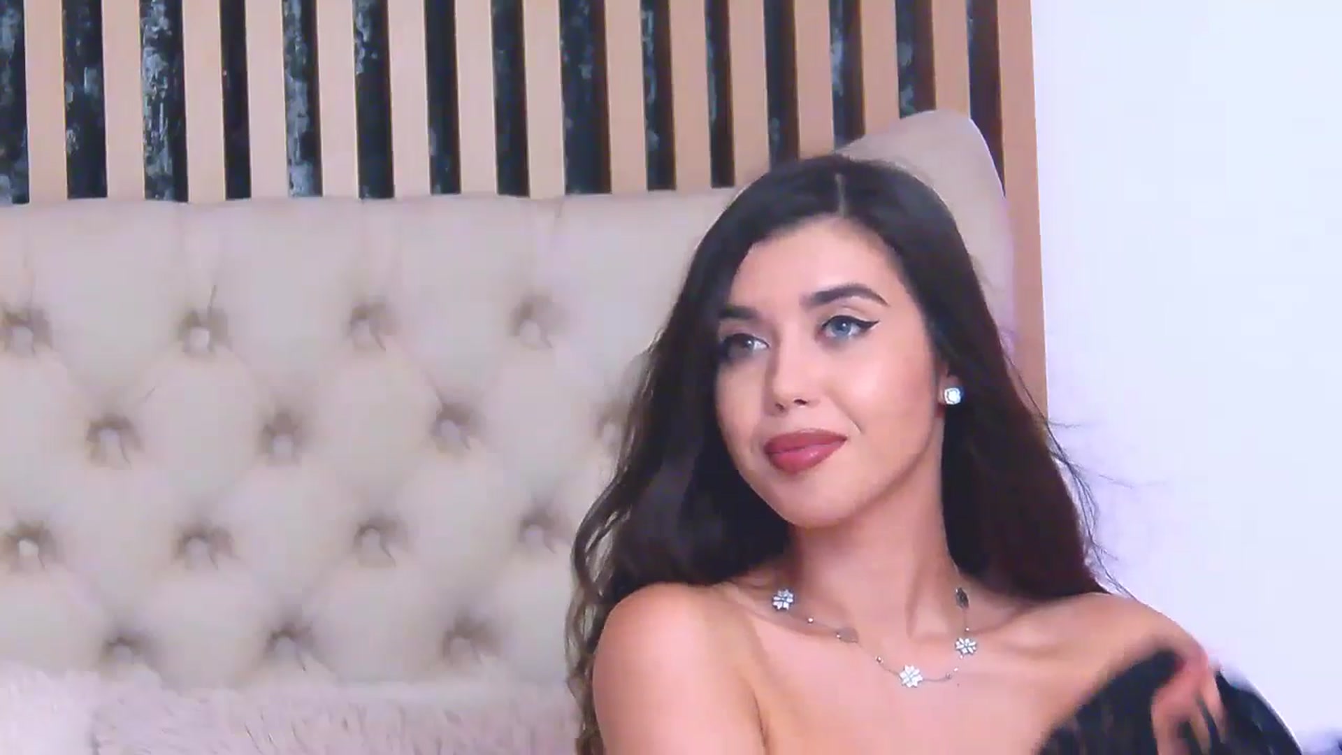 Gallery image thumbnail from ClaireJenner's myfreecams stream on, 06/25/2024, 13:28 image 5 of 20