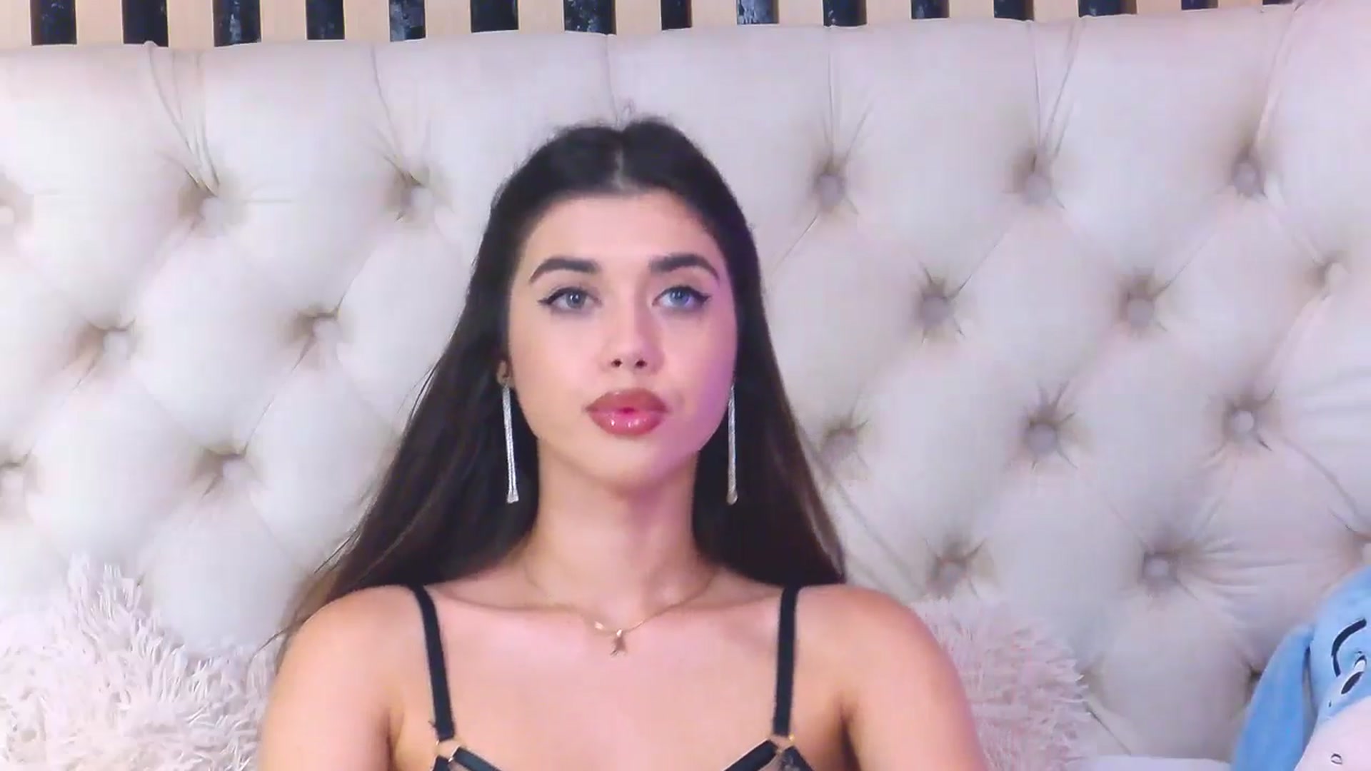 Gallery image thumbnail from ClaireJenner's myfreecams stream on, 06/27/2024, 09:50 image 9 of 20