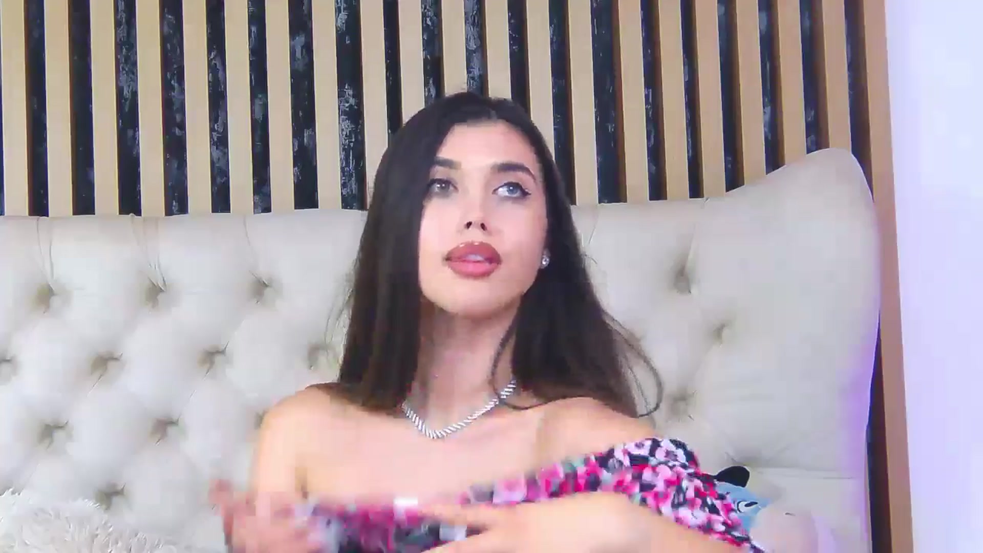 Gallery image thumbnail from ClaireJenner's myfreecams stream on, 06/28/2024, 15:54 image 12 of 20