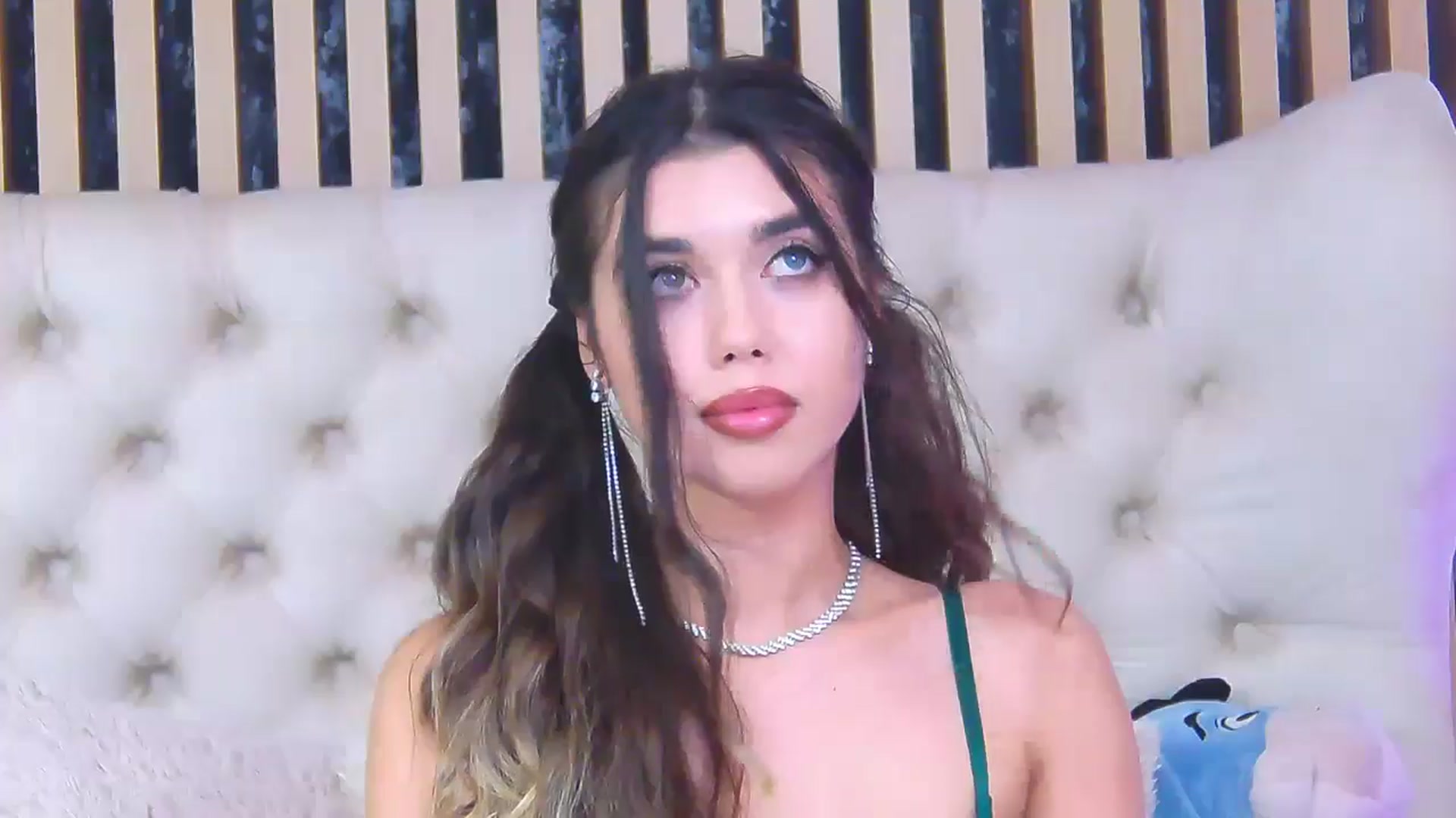 Gallery image thumbnail from ClaireJenner's myfreecams stream on, 07/01/2024, 12:41 image 14 of 20