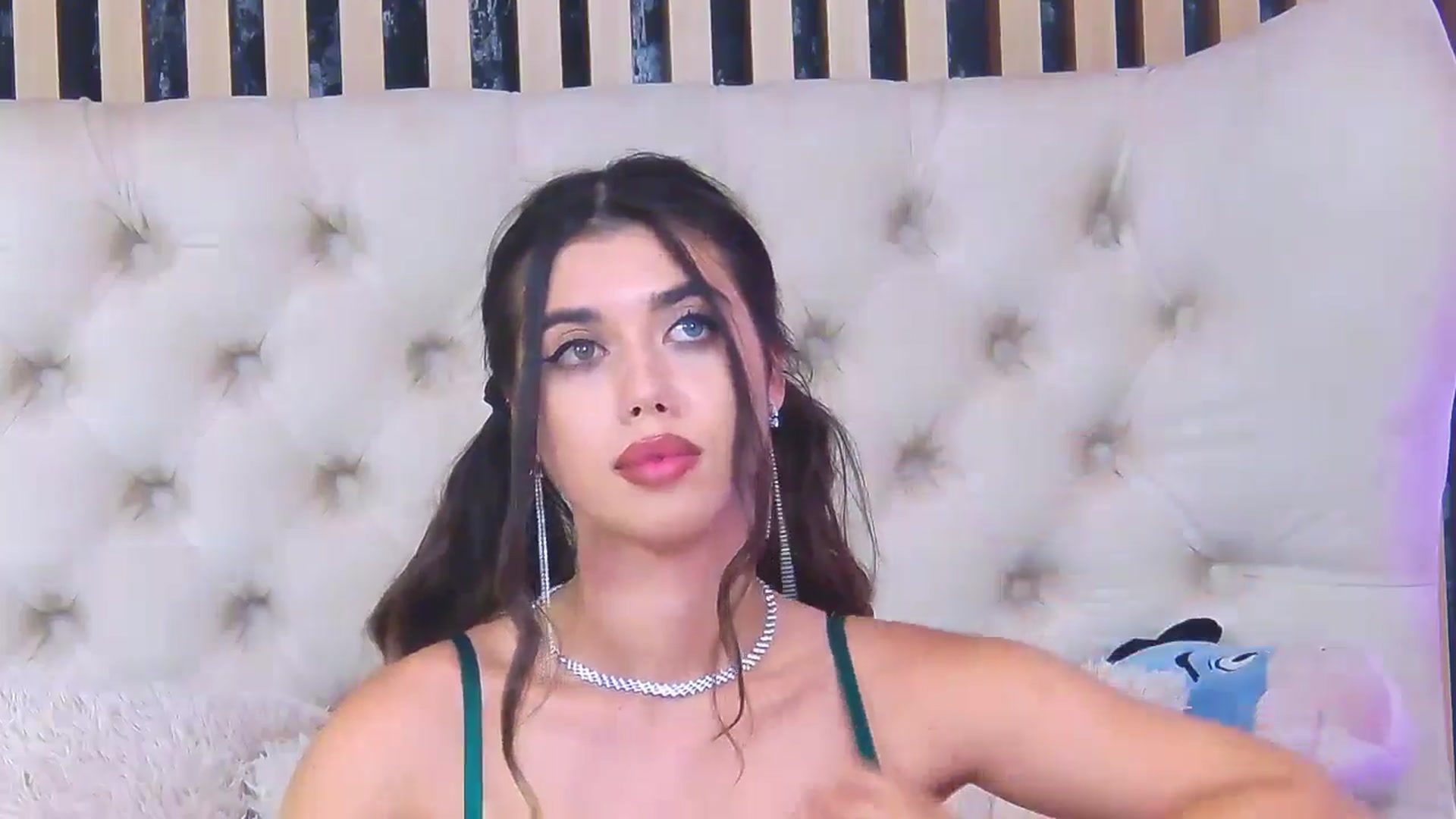 Gallery image thumbnail from ClaireJenner's myfreecams stream on, 07/01/2024, 13:32 image 2 of 20