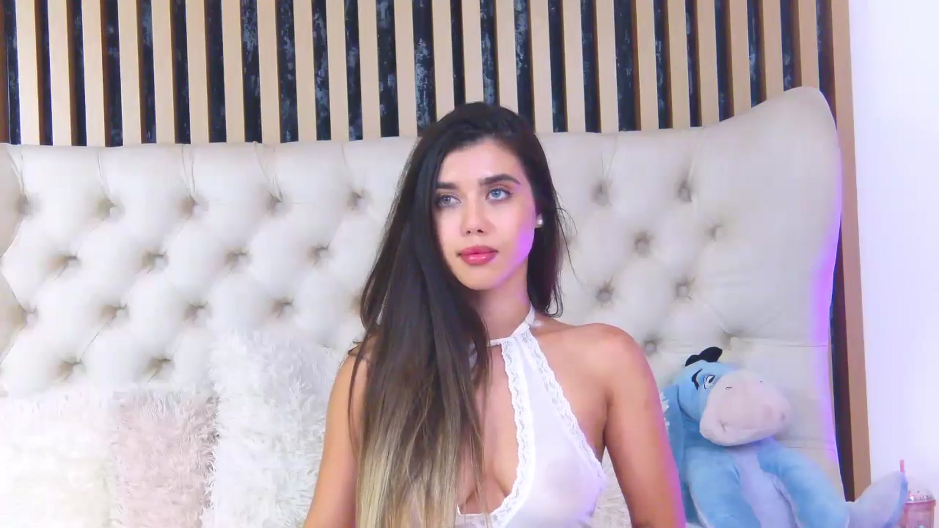 Gallery image thumbnail from ClaireJenner's myfreecams stream on, 07/22/2024, 13:07 image 8 of 20