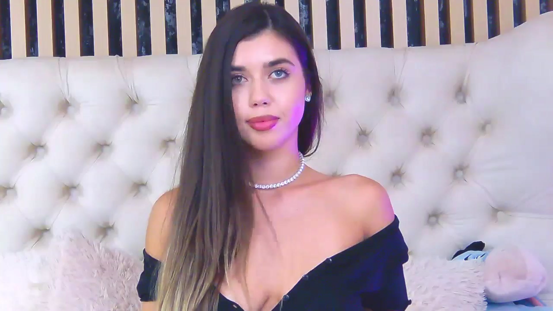 Gallery image thumbnail from ClaireJenner's myfreecams stream on, 07/23/2024, 08:19 image 15 of 20