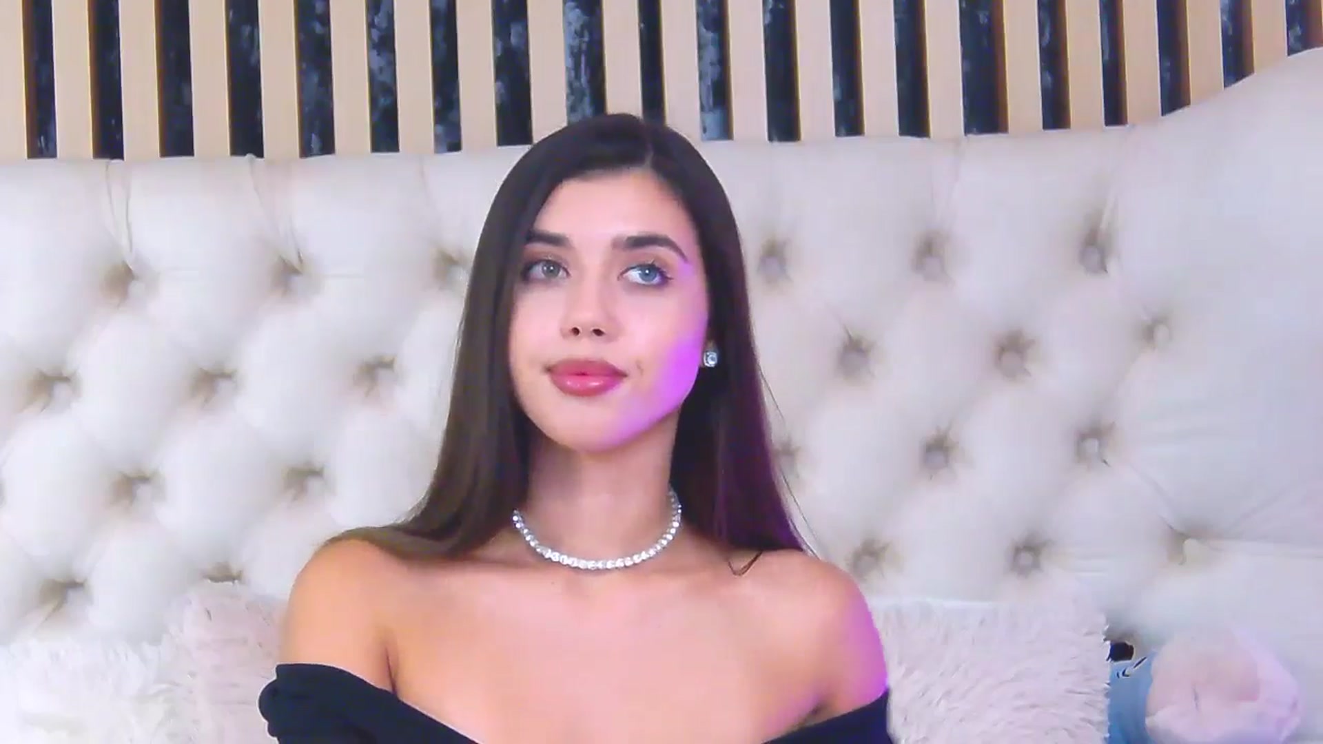 Gallery image thumbnail from ClaireJenner's myfreecams stream on, 07/23/2024, 12:26 image 3 of 20