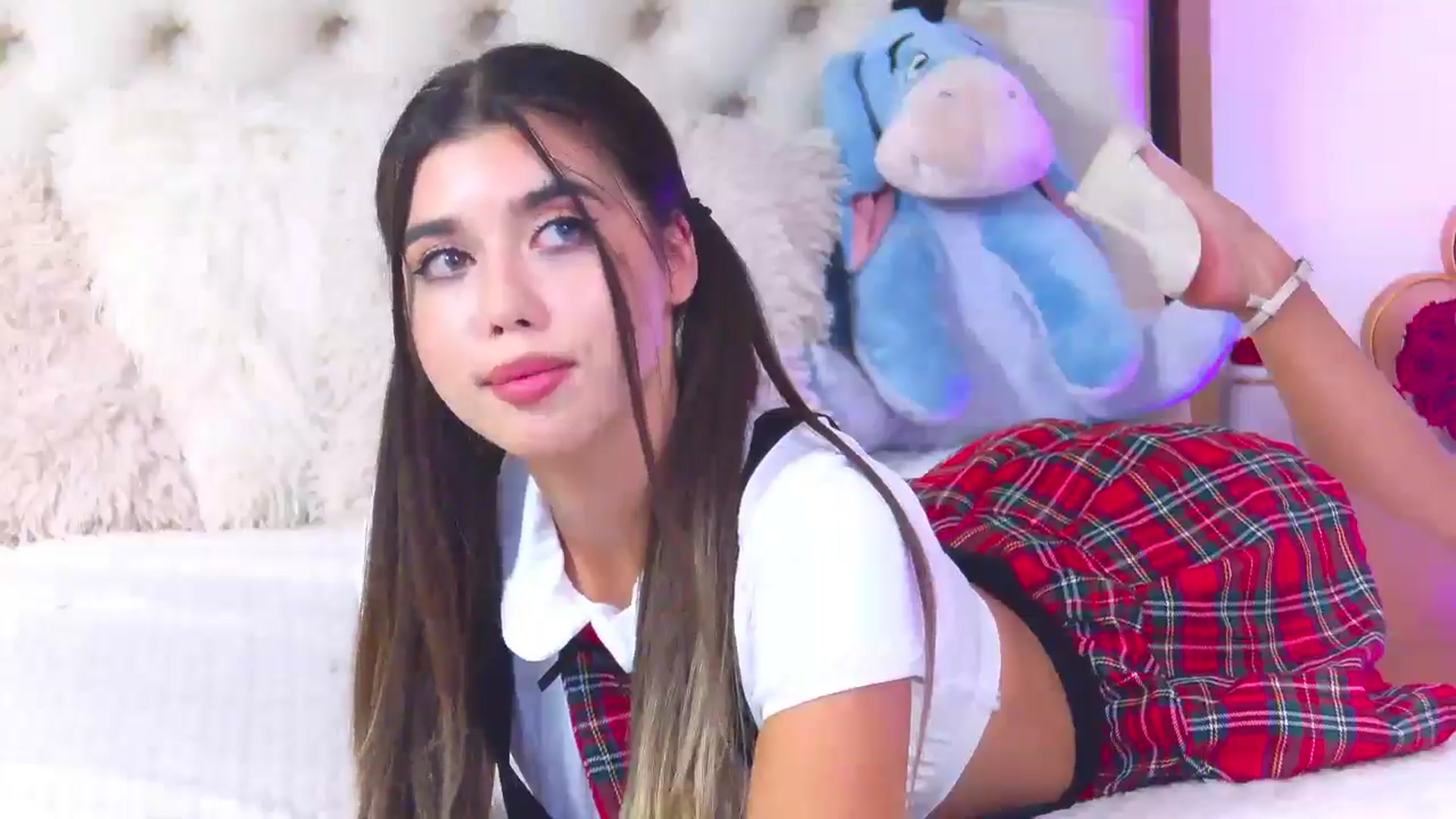 Gallery image thumbnail from ClaireJenner's myfreecams stream on, 08/04/2024, 11:16 image 16 of 20