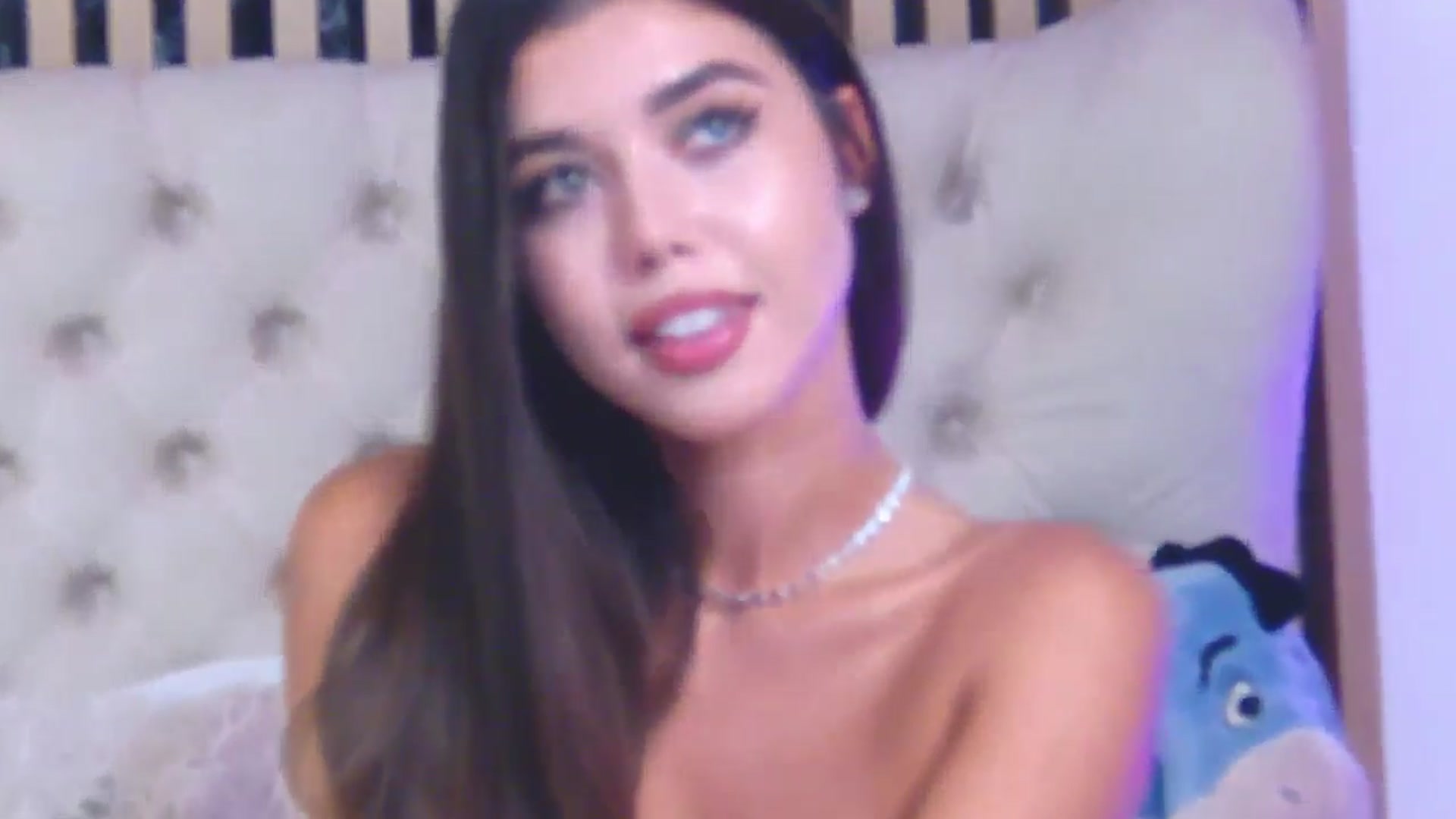 Gallery image thumbnail from ClaireJenner's myfreecams stream on, 09/16/2024, 11:53 image 11 of 20