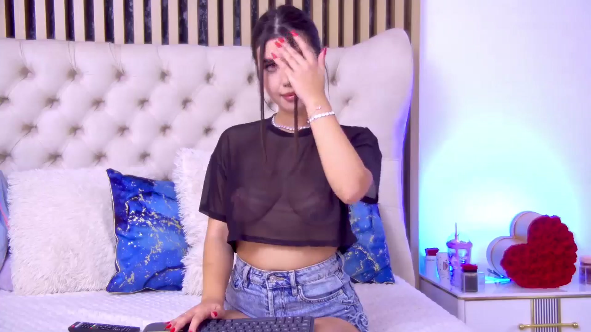 Gallery image thumbnail from ClaireJenner's myfreecams stream on, 11/04/2024, 10:30 image 18 of 20