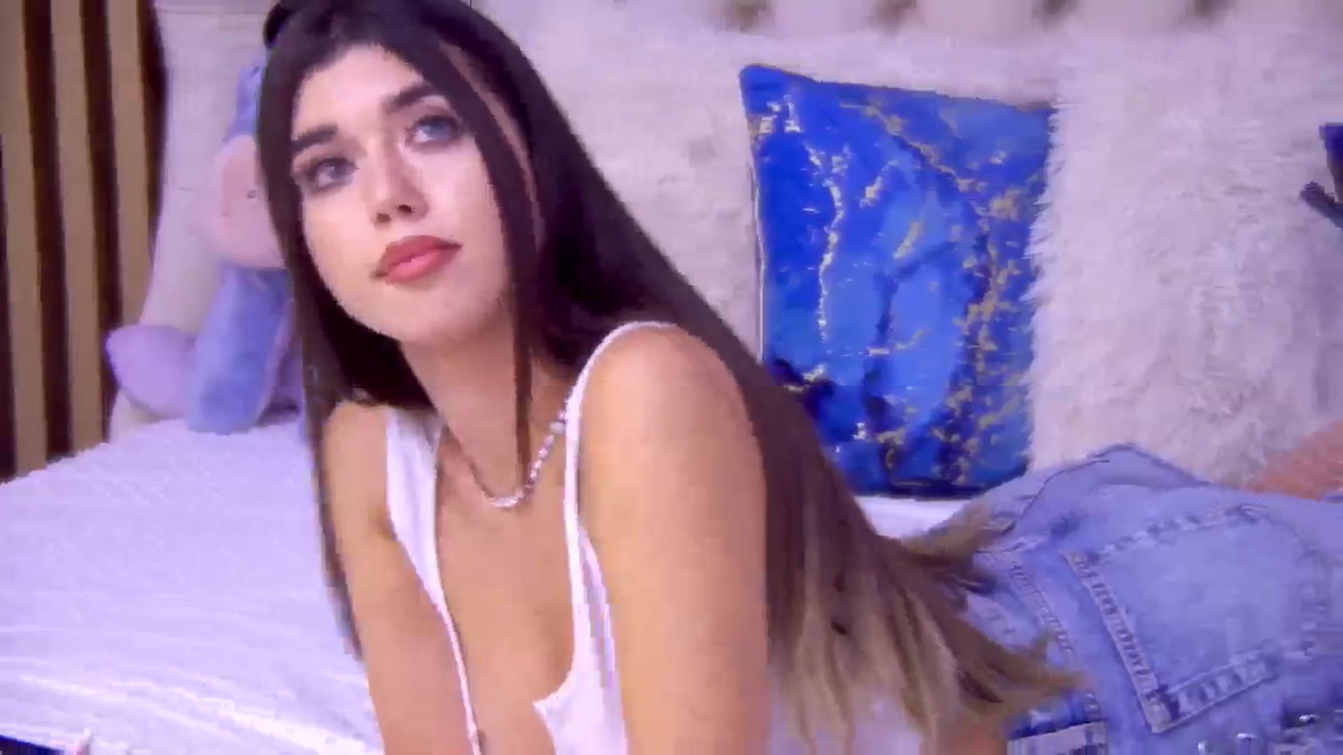 Gallery image thumbnail from ClaireJenner's myfreecams stream on, 11/17/2024, 10:32 image 19 of 20