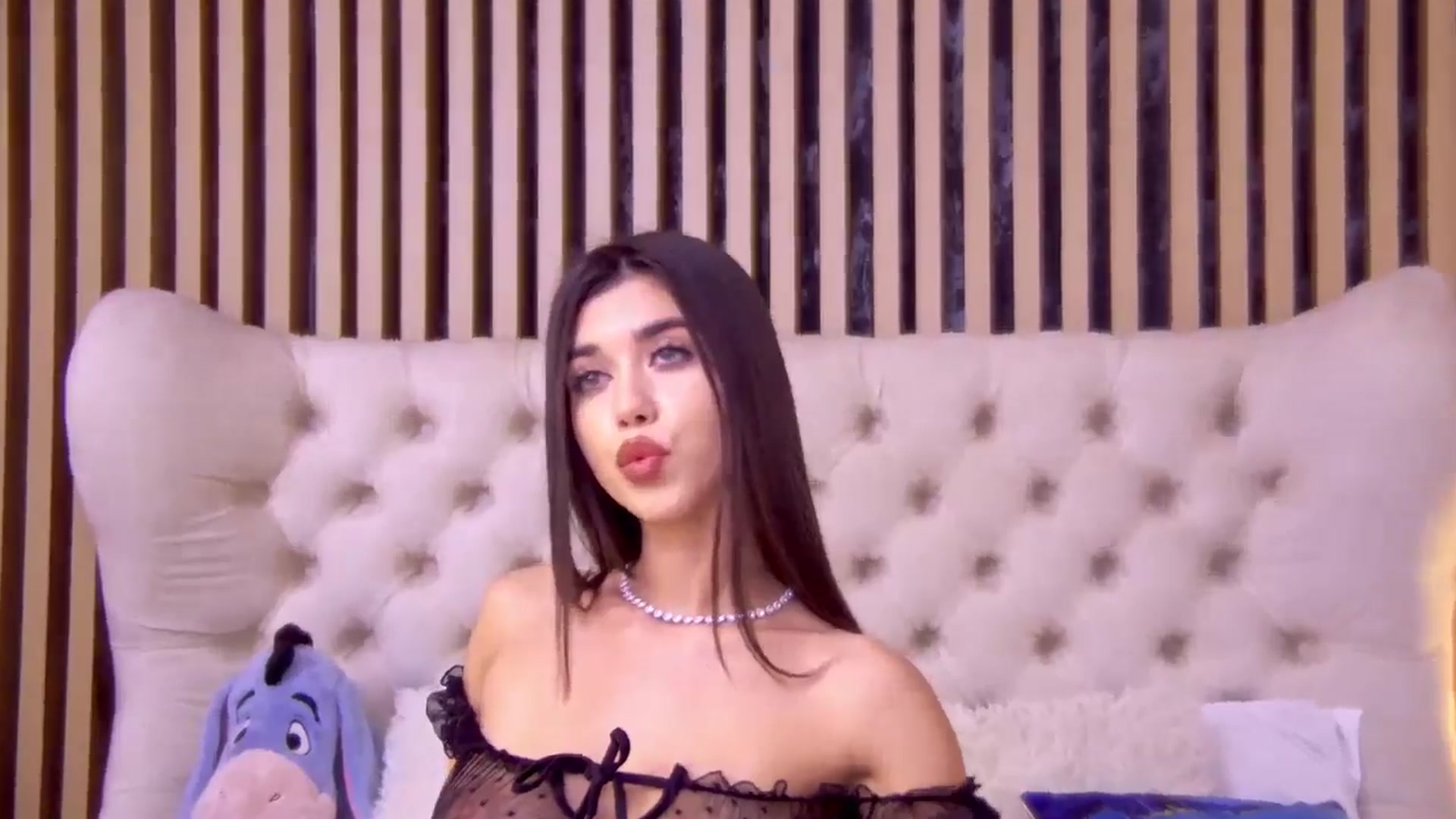 Gallery image thumbnail from ClaireJenner's myfreecams stream on, 12/13/2024, 11:25 image 11 of 20