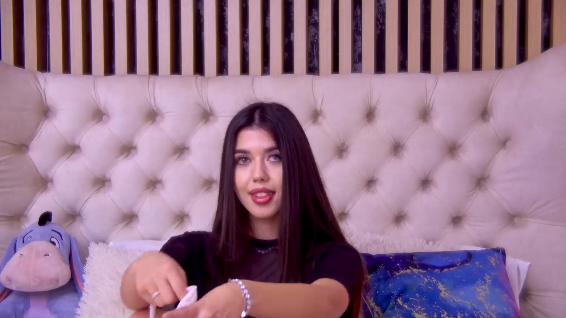 Gallery image thumbnail from ClaireJenner's myfreecams stream on, 12/16/2024, 10:24 image 2 of 20