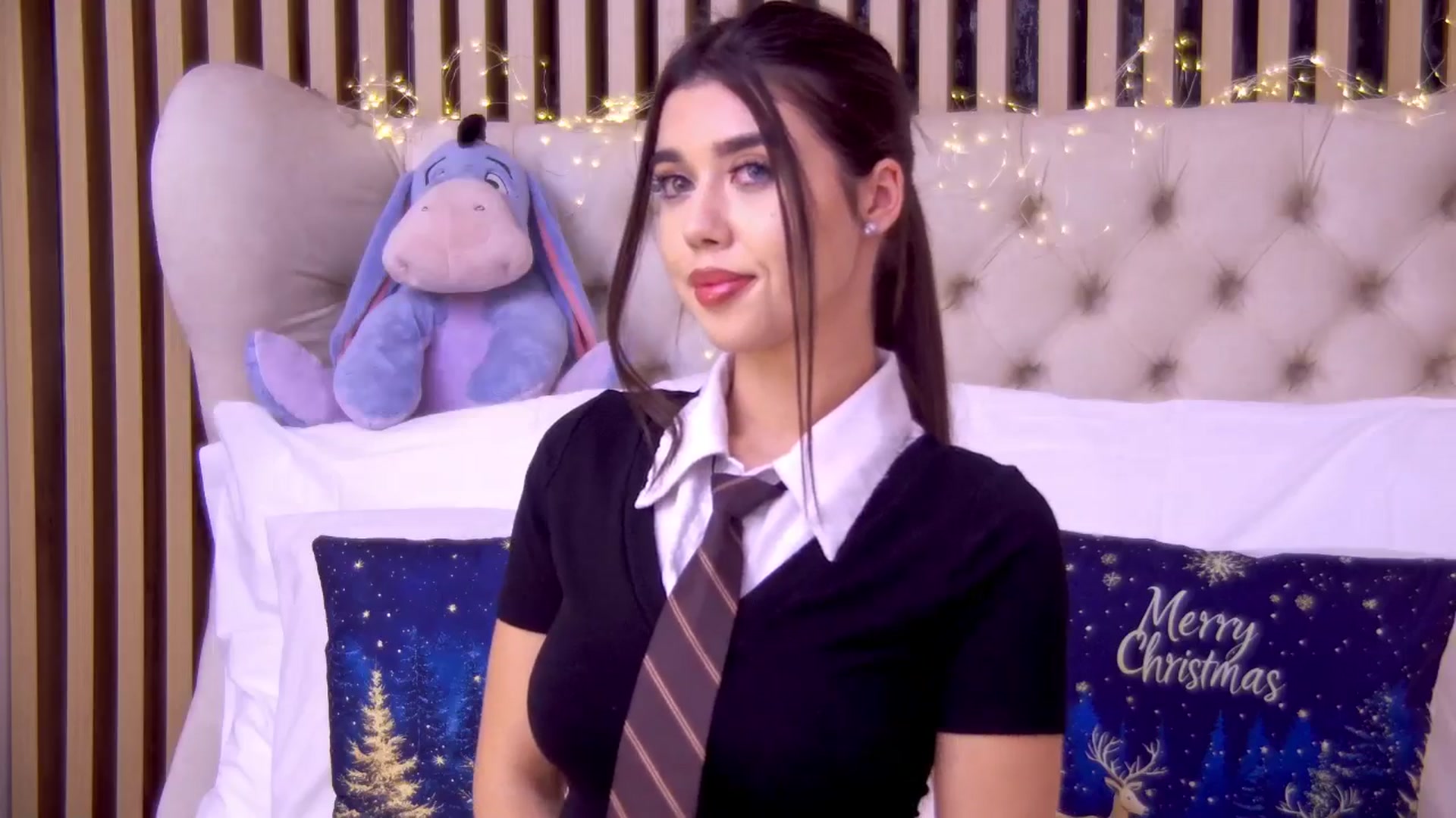 Gallery image thumbnail from ClaireJenner's myfreecams stream on, 12/18/2024, 10:32 image 4 of 20