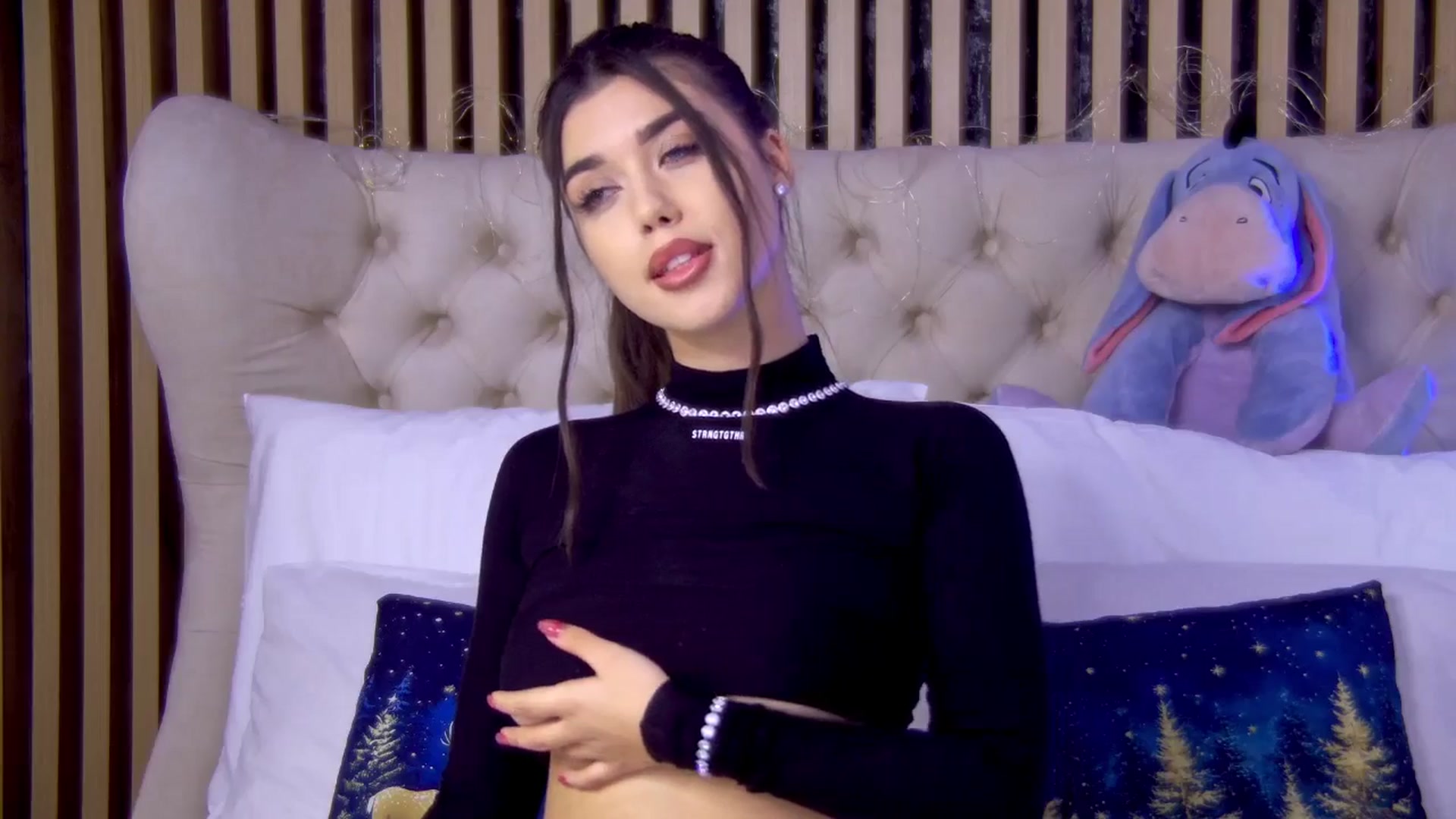 Gallery image thumbnail from ClaireJenner's myfreecams stream on, 01/03/2025, 10:44 image 14 of 20