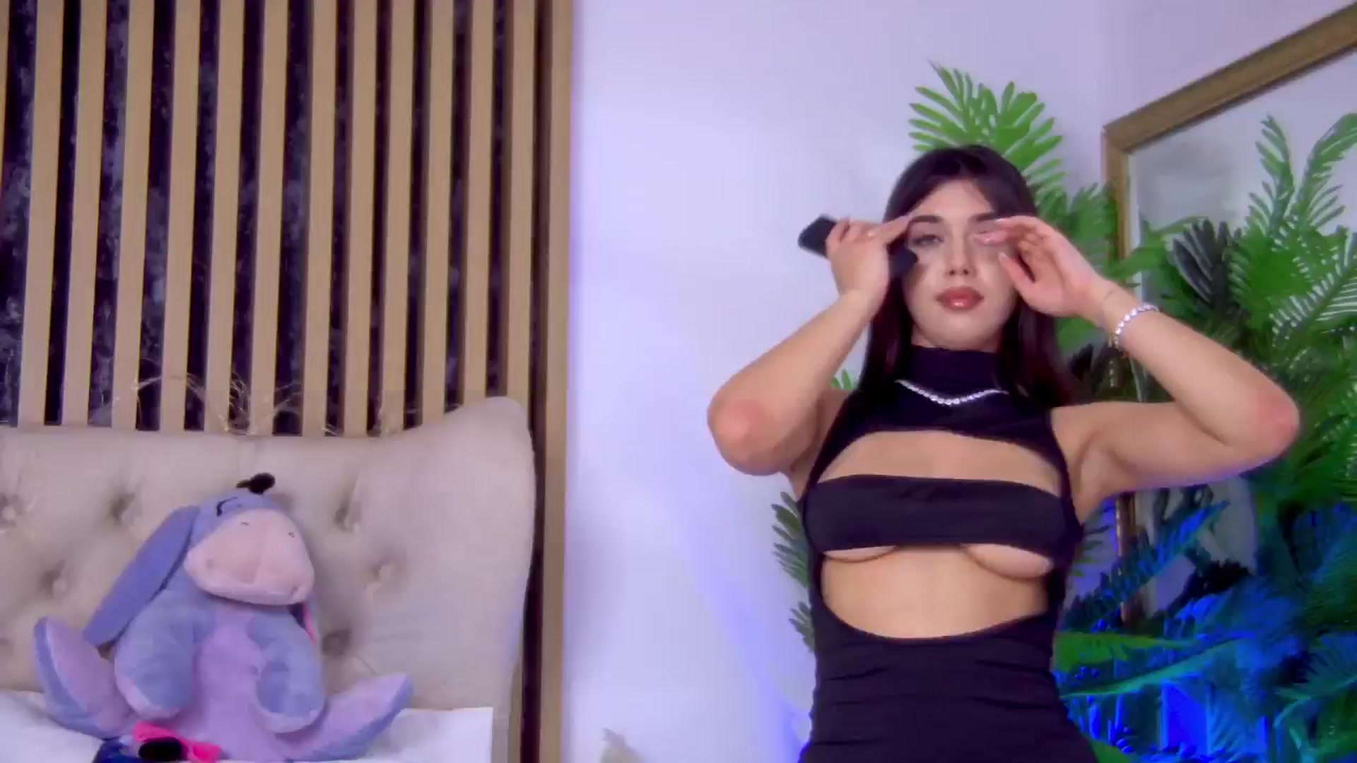 Gallery image thumbnail from ClaireJenner's myfreecams stream on, 02/25/2025, 13:43 image 14 of 20