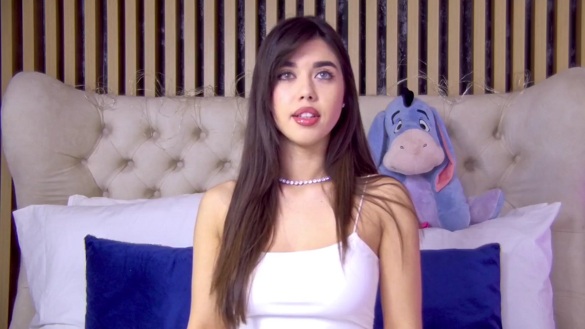 Gallery image thumbnail from ClaireJenner's myfreecams stream on, 03/13/2025, 04:57 image 18 of 20