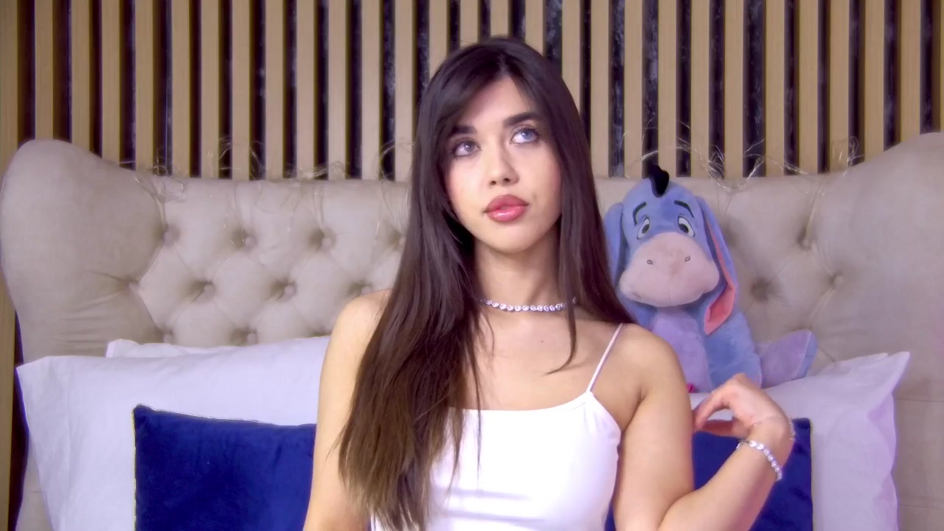 Gallery image thumbnail from ClaireJenner's myfreecams stream on, 03/13/2025, 04:57 image 16 of 20