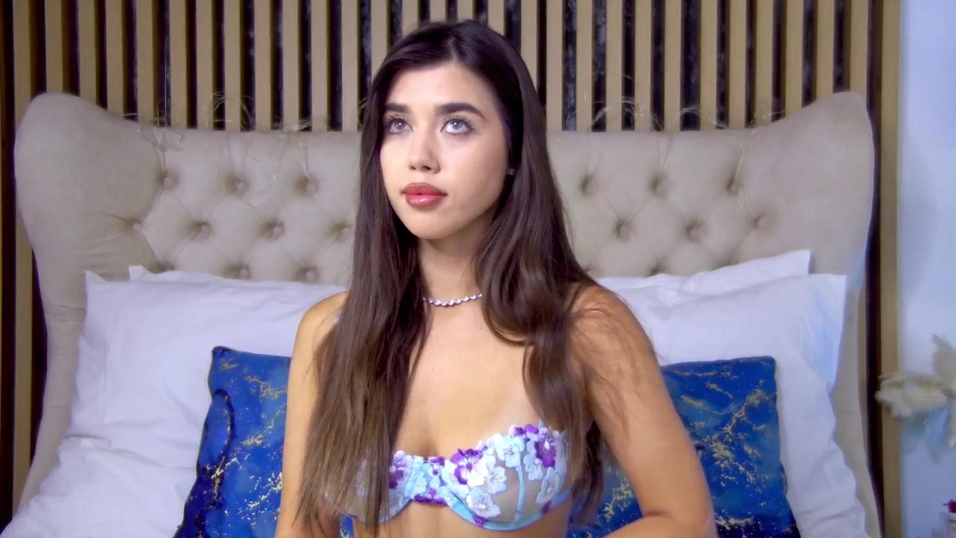 Gallery image thumbnail from ClaireJenner's myfreecams stream on, 03/31/2025, 08:19 image 8 of 20