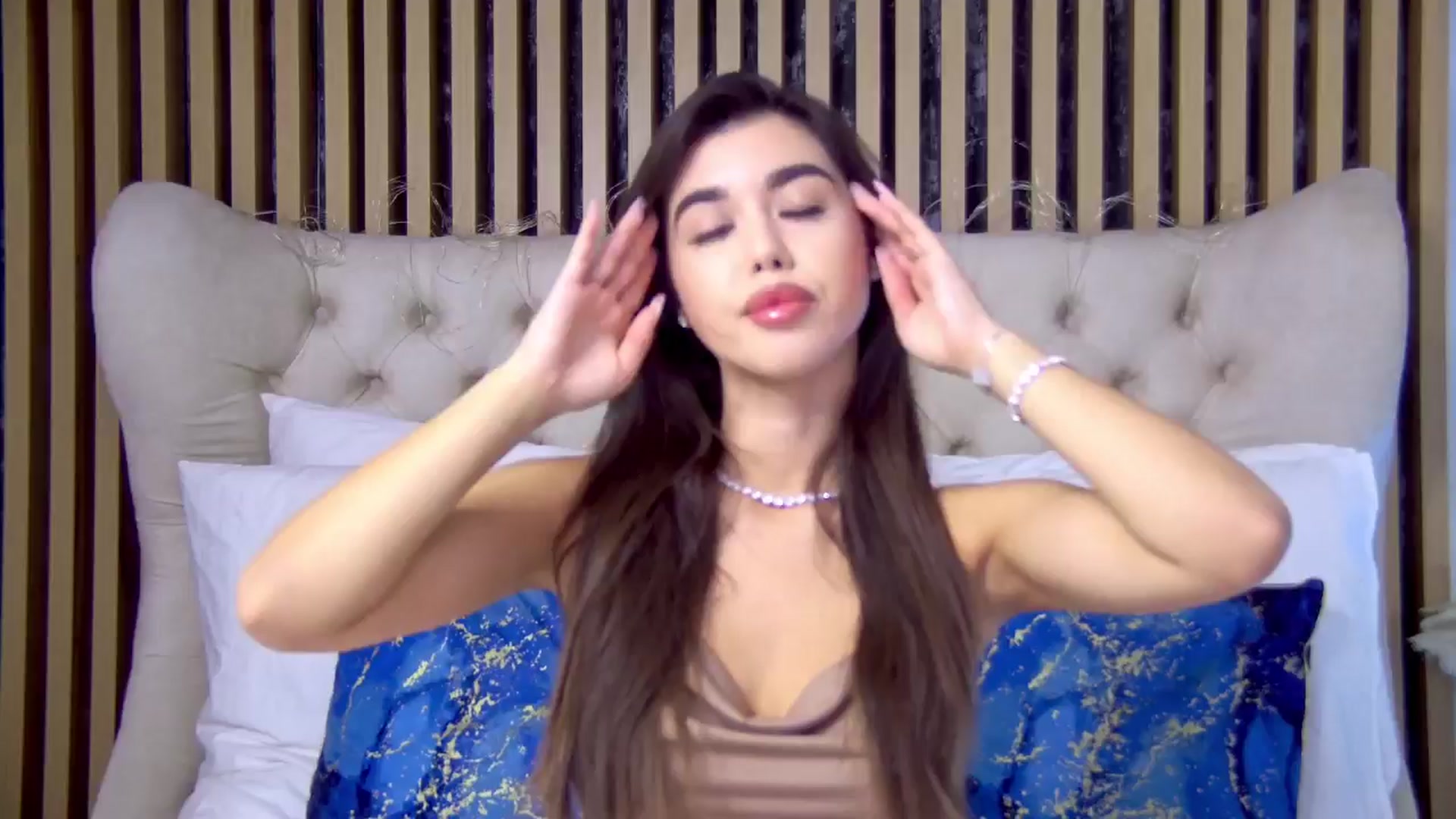 Gallery image thumbnail from ClaireJenner's myfreecams stream on, 04/11/2025, 06:09 image 20 of 20
