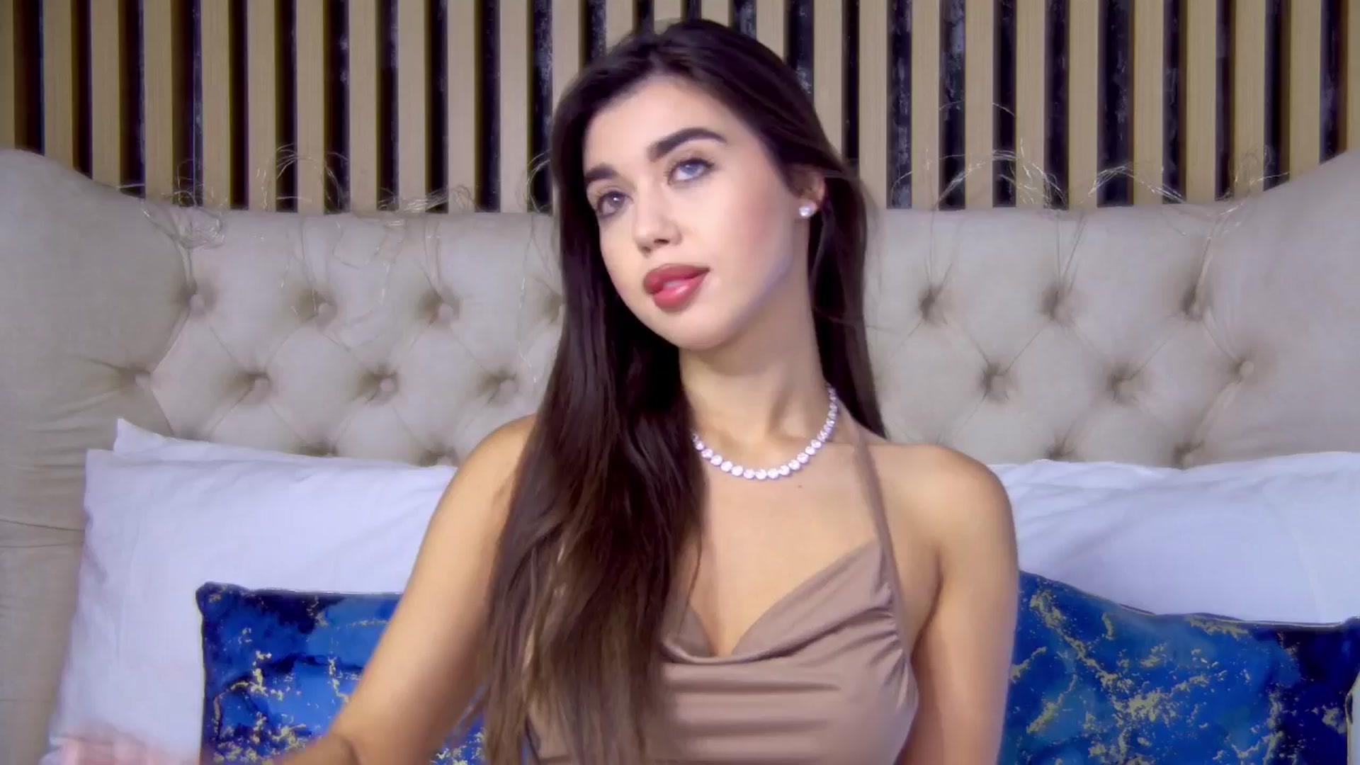 Gallery image thumbnail from ClaireJenner's myfreecams stream on, 04/11/2025, 06:09 image 2 of 20