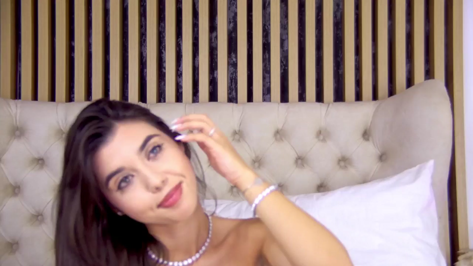 Gallery image thumbnail from ClaireJenner's myfreecams stream on, 05/07/2025, 06:34 image 15 of 20