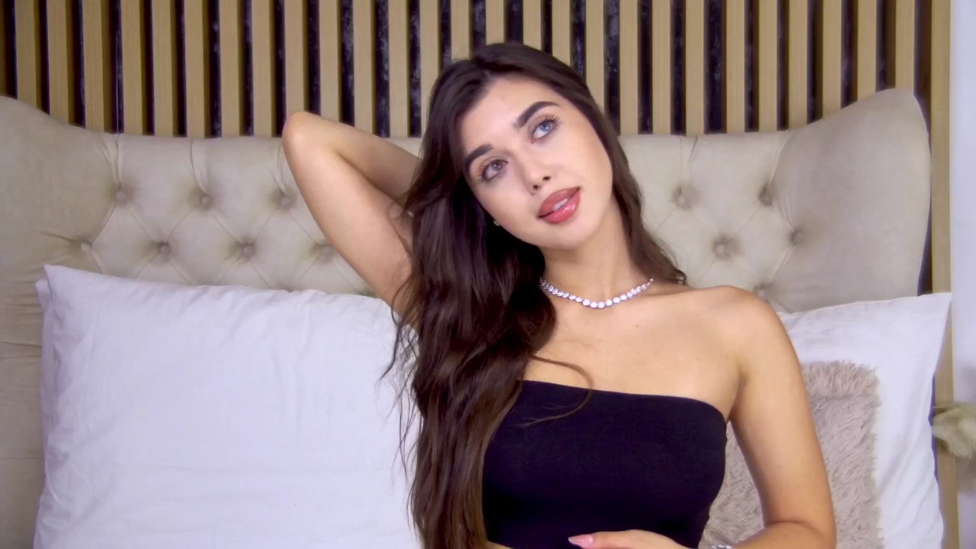 Gallery image thumbnail from ClaireJenner's myfreecams stream on, 06/02/2025, 05:51 image 7 of 20