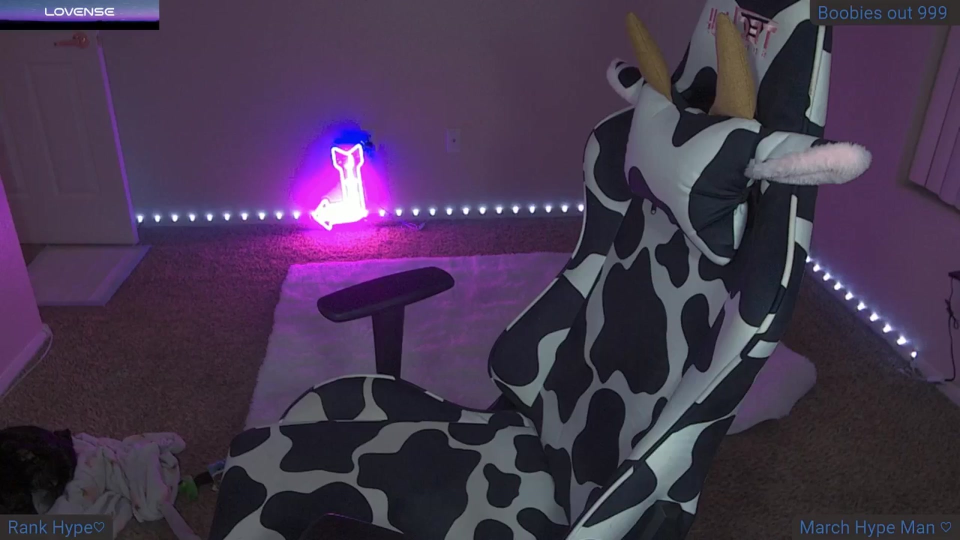 Gallery image thumbnail from ClaireMoonx's myfreecams stream on, 03/04/2025, 07:56 image 3 of 20