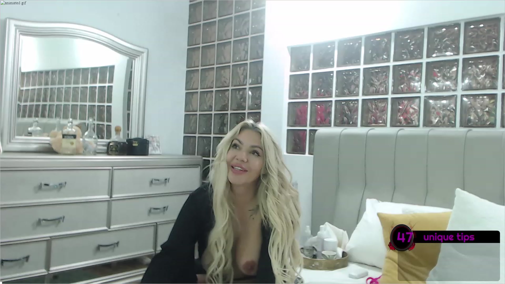 Gallery image thumbnail from Claire_Ashton's myfreecams stream on, 11/22/2022, 18:17 image 7 of 20