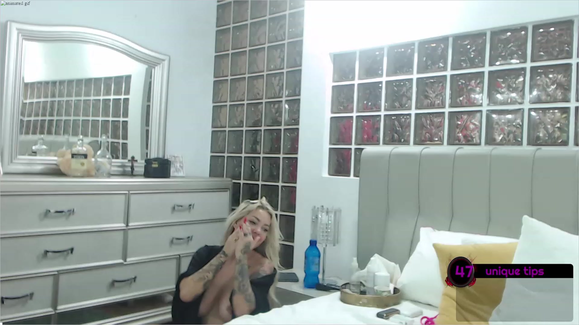 Gallery image thumbnail from Claire_Ashton's myfreecams stream on, 11/22/2022, 18:17 image 5 of 20