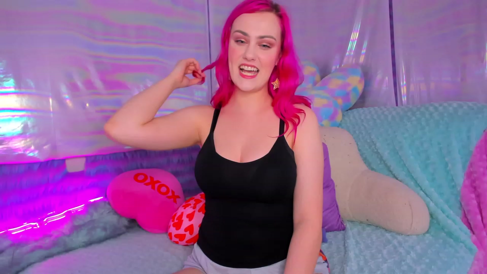 Gallery image thumbnail from ClaraKitty's myfreecams stream on, 11/26/2022, 02:20 image 13 of 20
