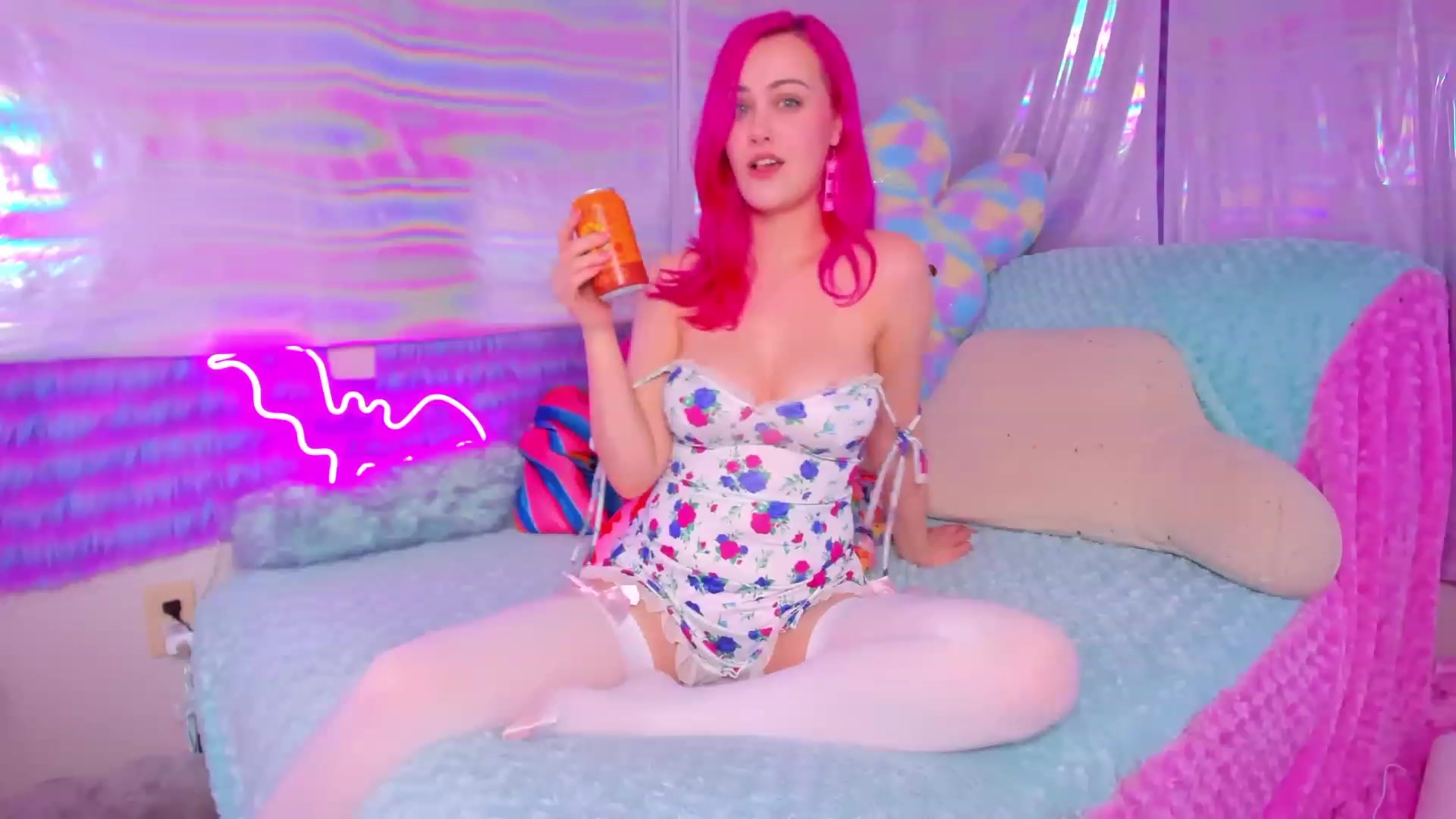 Gallery image thumbnail from ClaraKitty's myfreecams stream on, 01/27/2023, 05:01 image 9 of 20
