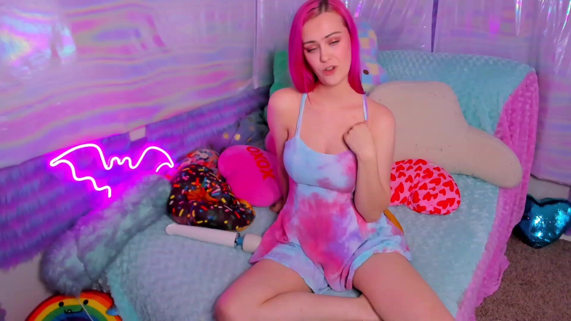 Gallery image thumbnail from ClaraKitty's myfreecams stream on, 04/07/2023, 04:02 image 4 of 20