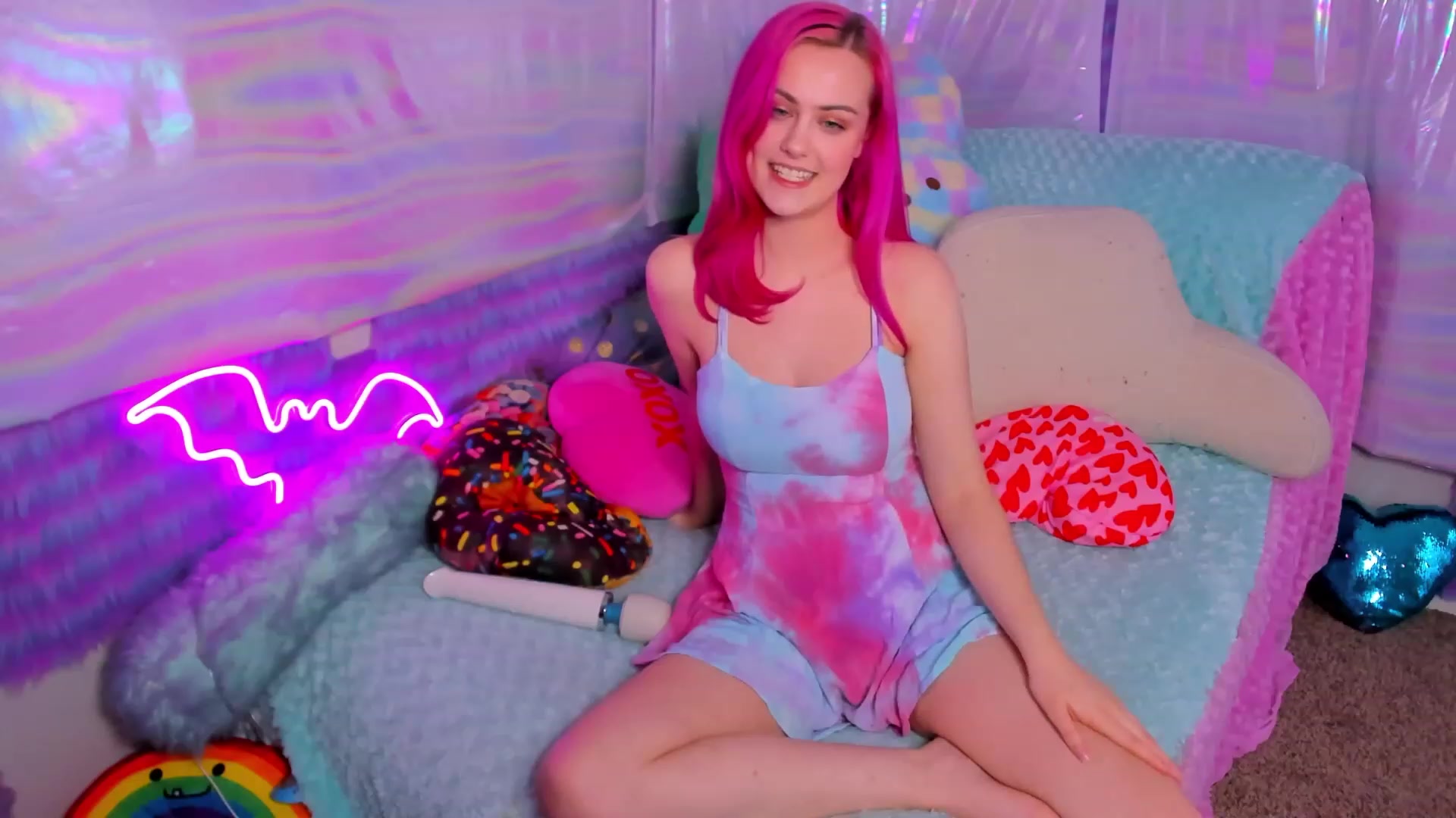 Gallery image thumbnail from ClaraKitty's myfreecams stream on, 04/07/2023, 04:02 image 6 of 20