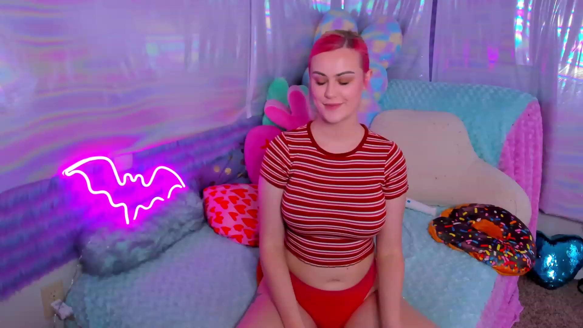 Gallery image thumbnail from ClaraKitty's myfreecams stream on, 06/04/2023, 23:33 image 9 of 20