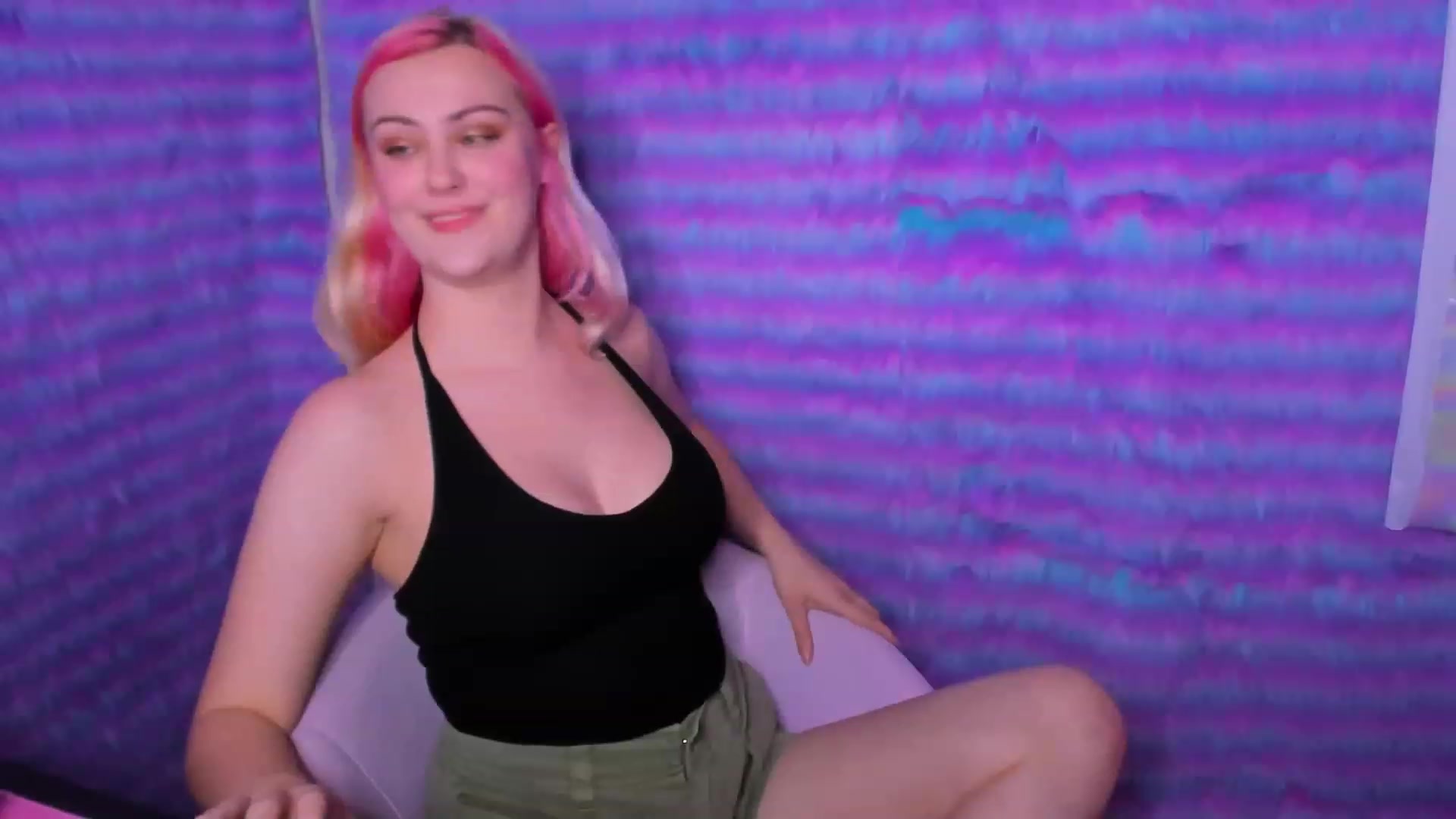 Gallery image thumbnail from ClaraKitty's myfreecams stream on, 06/09/2023, 03:04 image 16 of 20