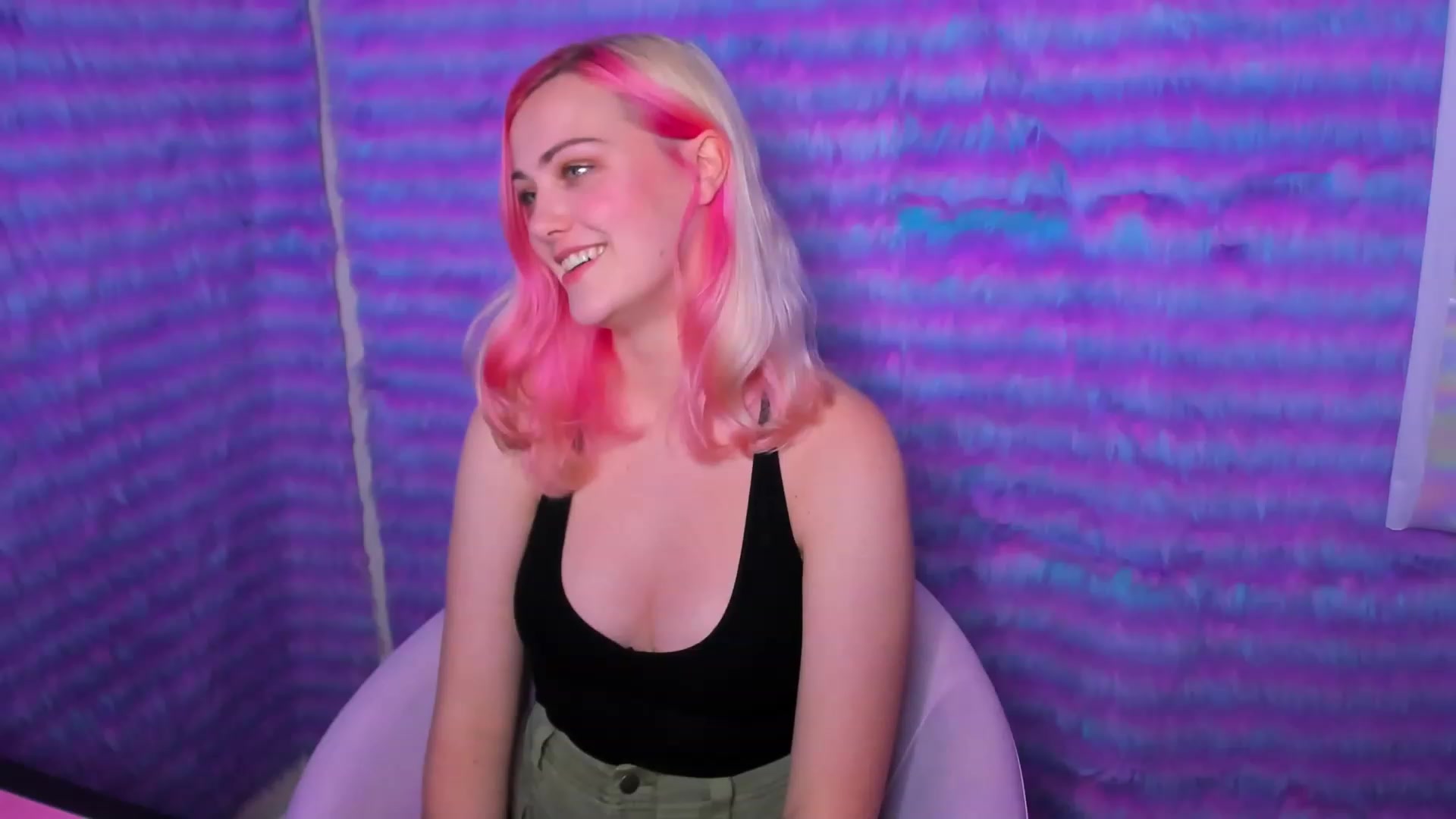 Gallery image thumbnail from ClaraKitty's myfreecams stream on, 06/09/2023, 03:04 image 8 of 20