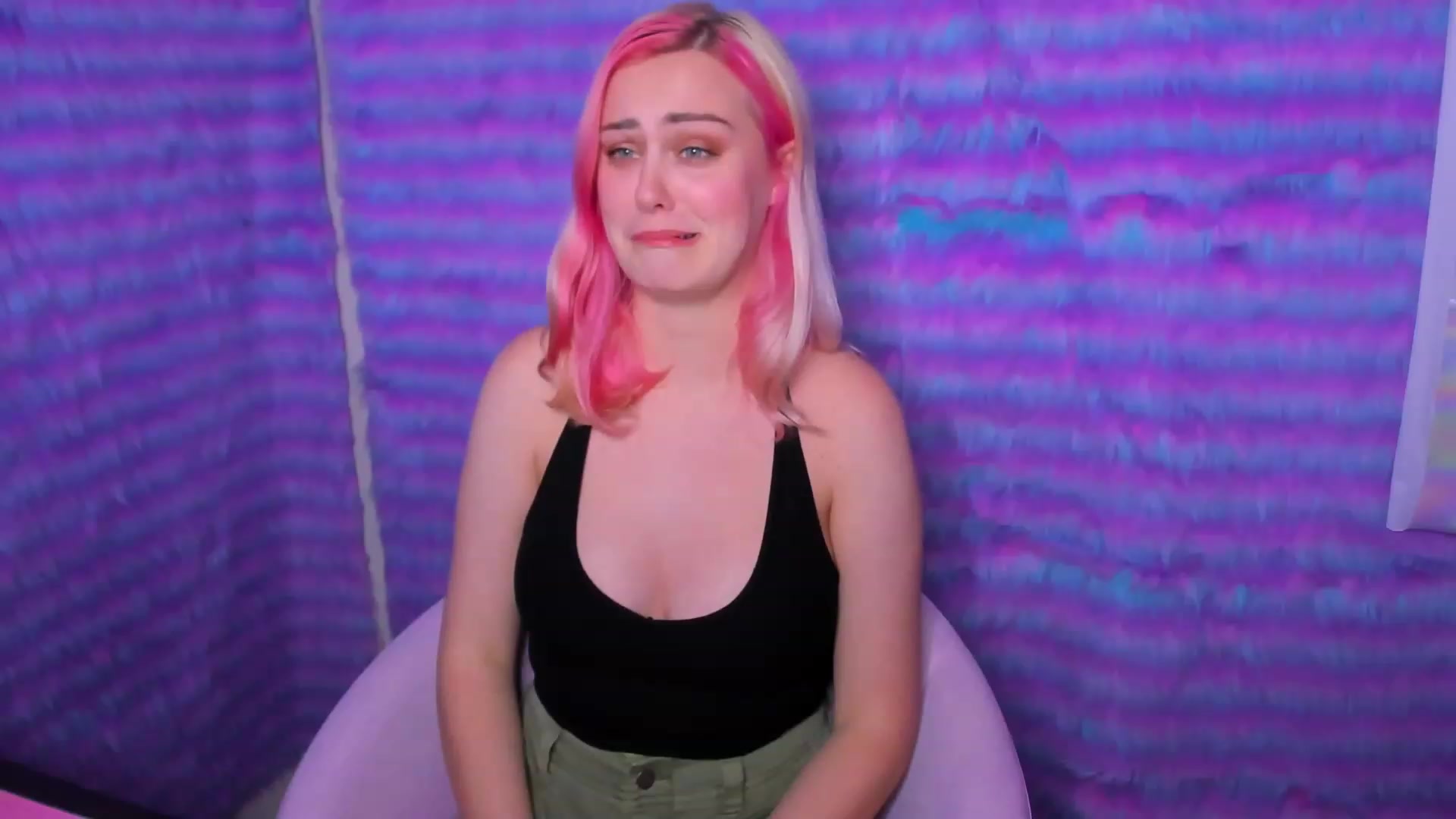 Gallery image thumbnail from ClaraKitty's myfreecams stream on, 06/09/2023, 03:04 image 3 of 20