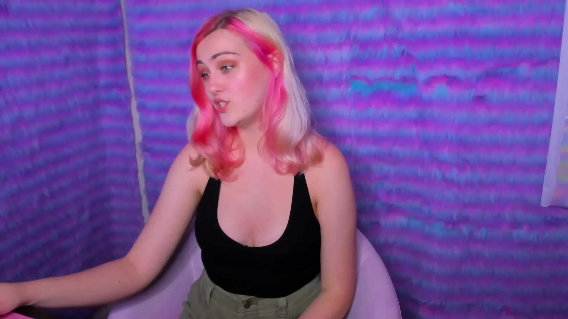 Gallery image thumbnail from ClaraKitty's myfreecams stream on, 06/09/2023, 03:04 image 5 of 20